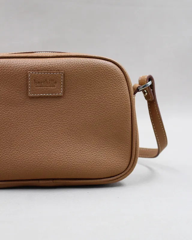 berthille-minaudi-re-pochette-cuir-noir-bandouli-re image 1