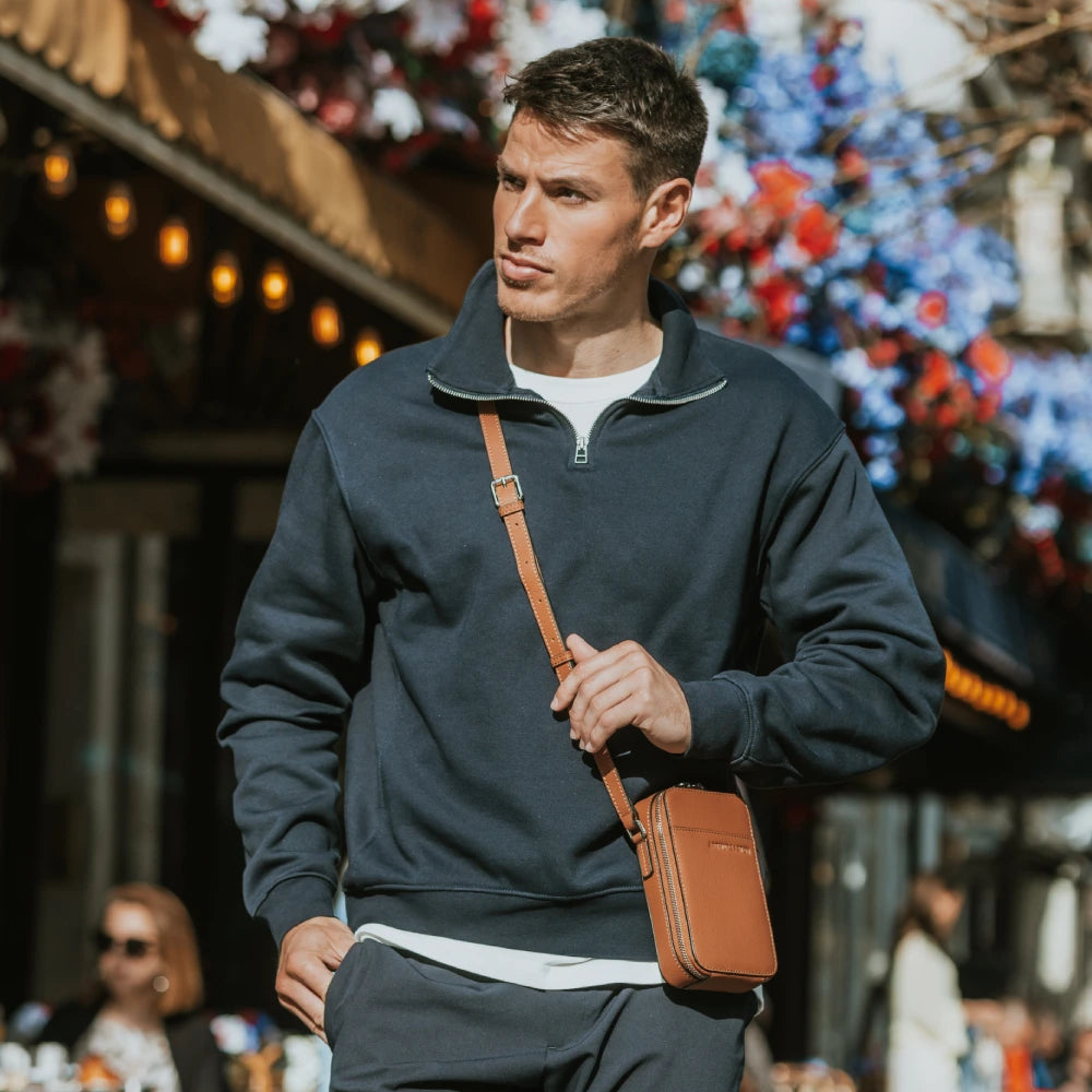 arthur-et-aston-ga-l-pochette-t-l-phone-cuir-cognac-vachette image 2