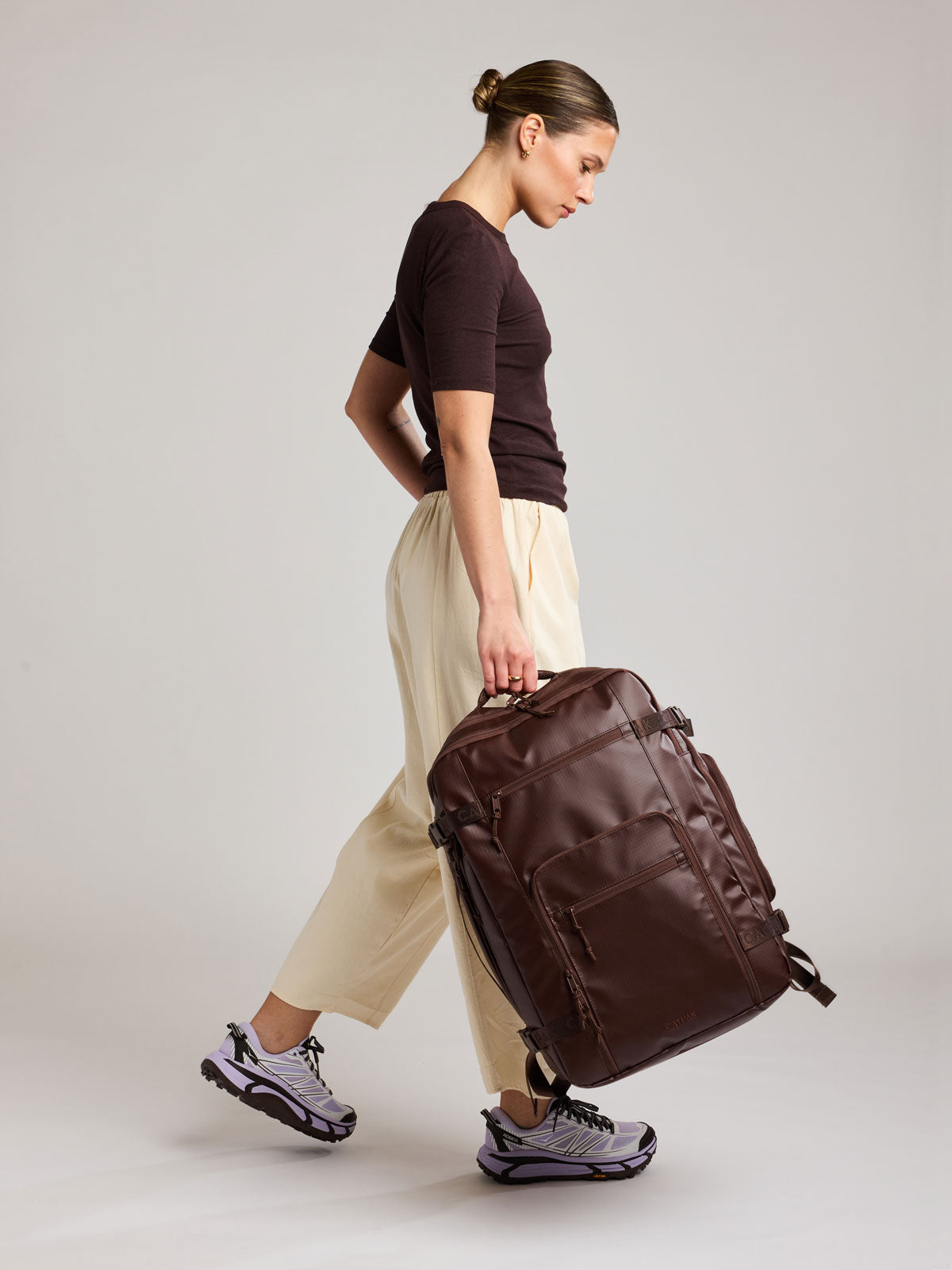 calpak-terra-sac-dos-35l-ordinateur-dark-cherry image 2