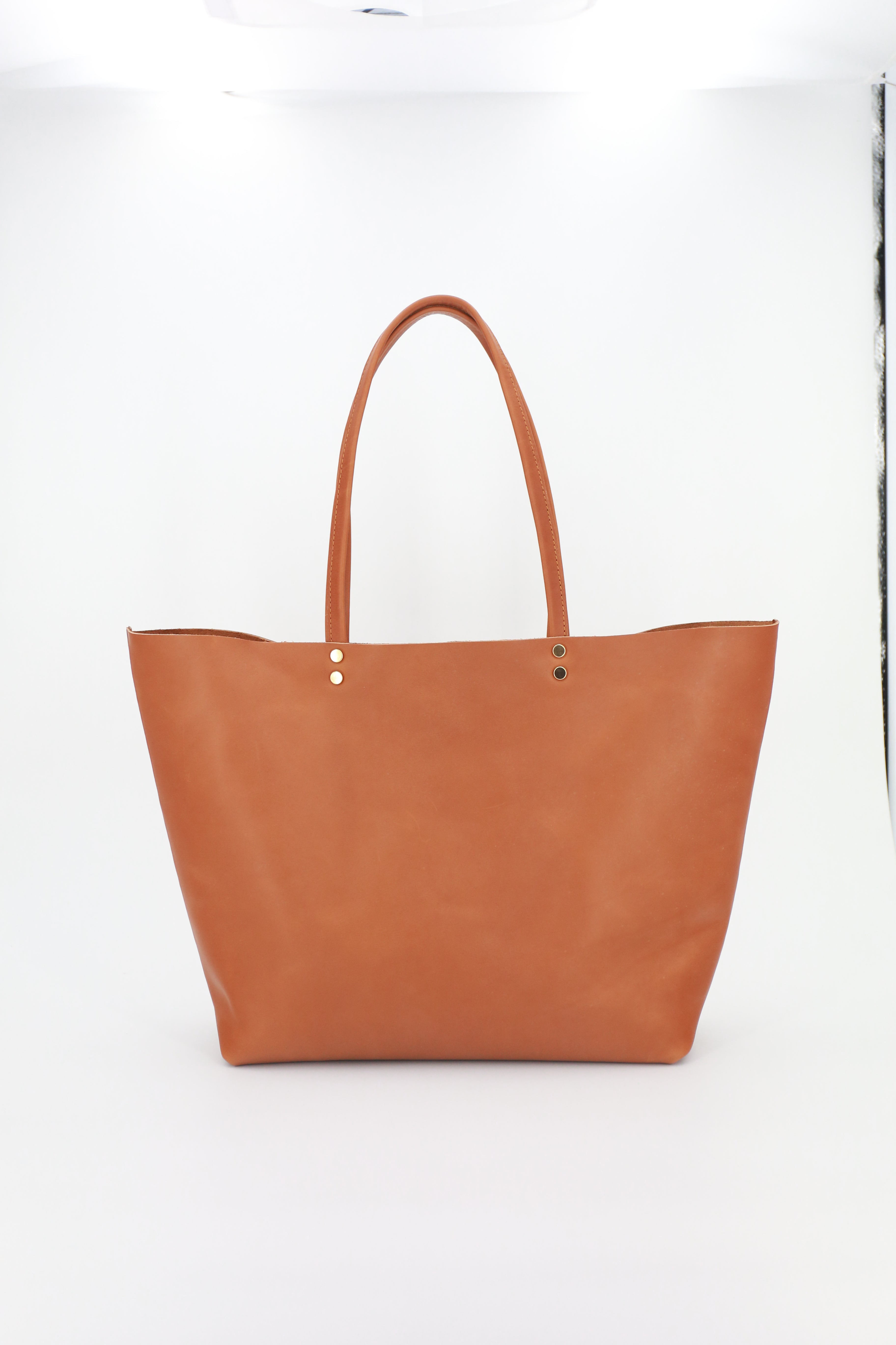 atelier-penso-cici-sac-cabas-cuir-sur-mesure-initiales image 6