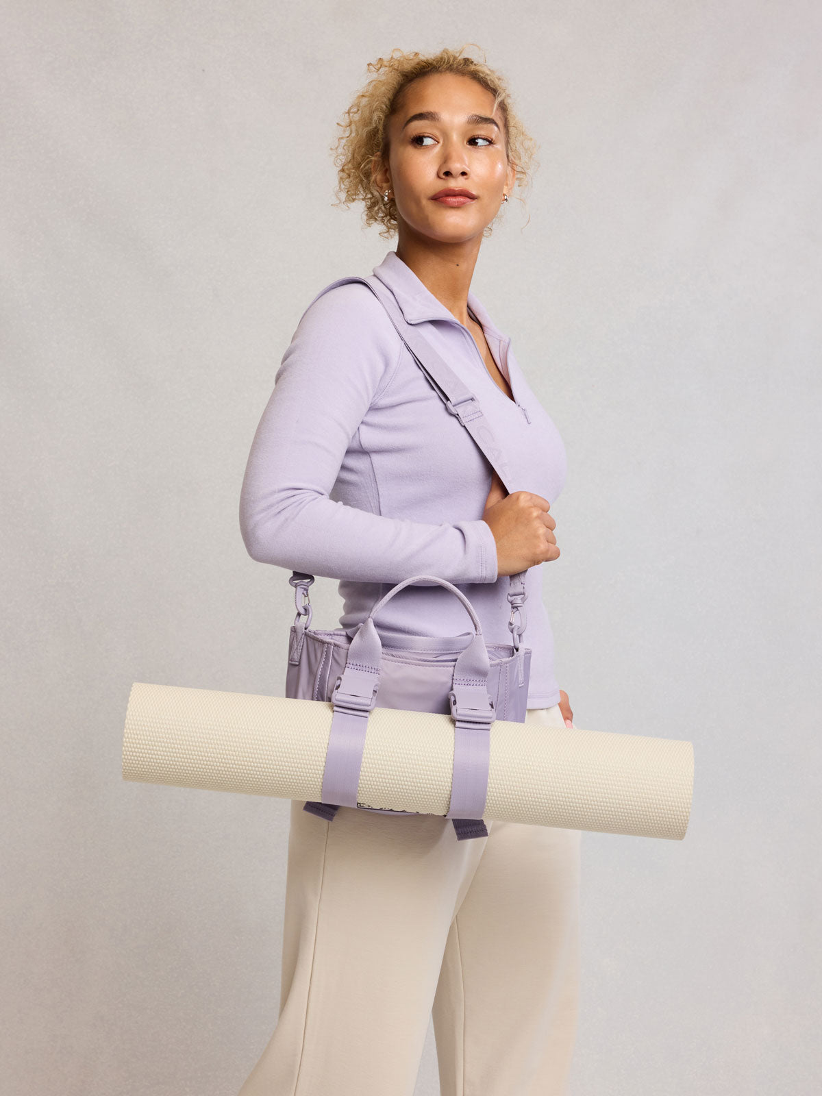 calpak-fit-crossbody-sac-sport-black-bandouli-re-yoga image 2