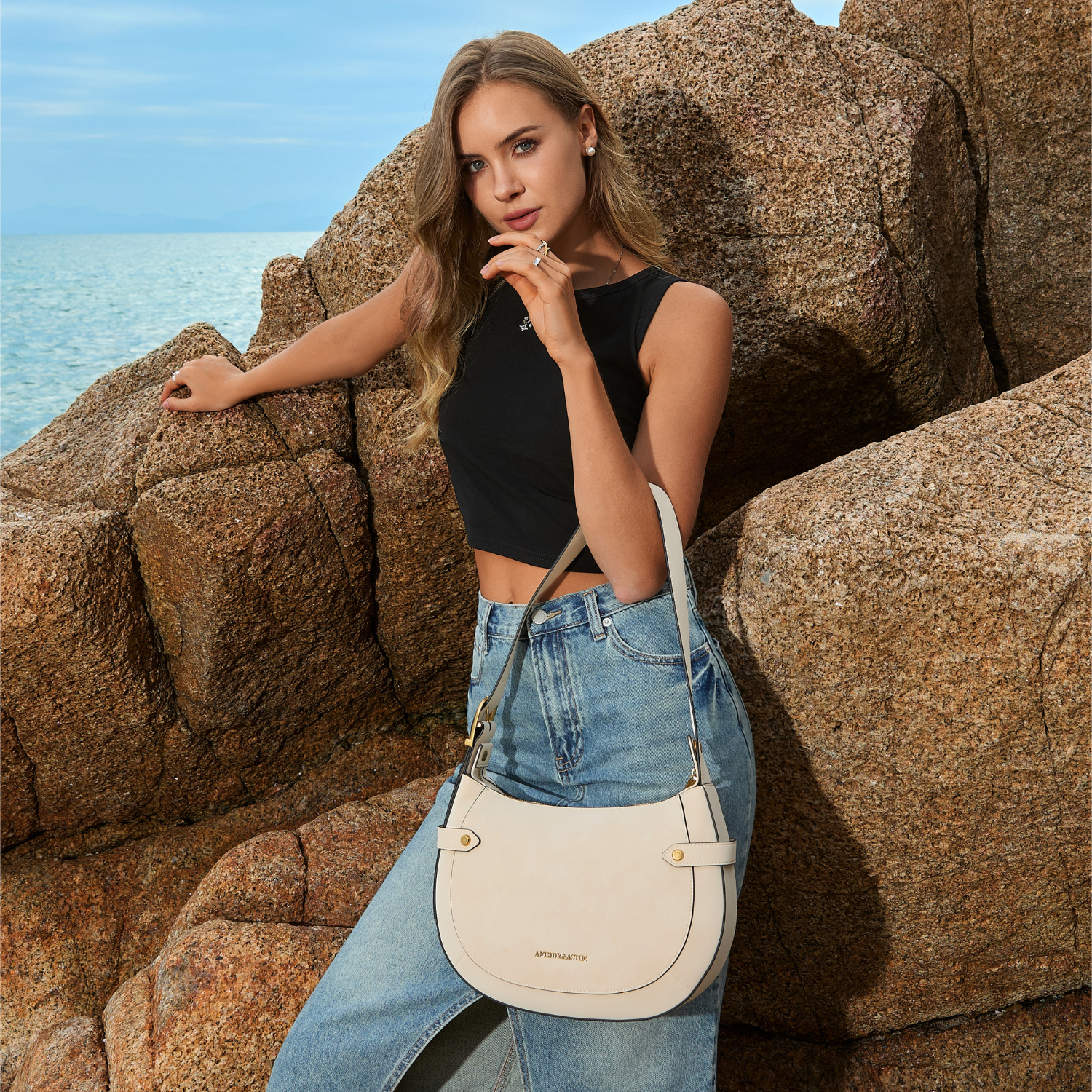 arthur-et-aston-madelena-sac-paule-cuir-beige-anse-r-glable image 3