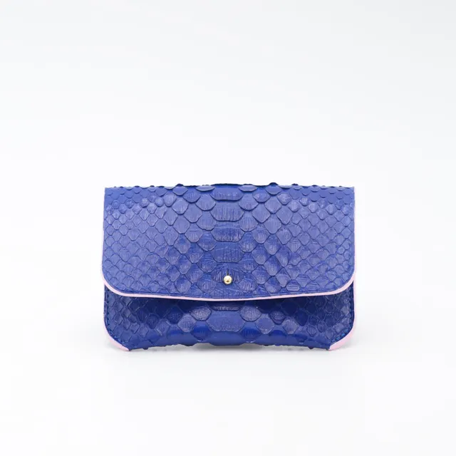 atelier-penso-ft-porte-cartes-cuir-python-bleu-9x13-cm image 1