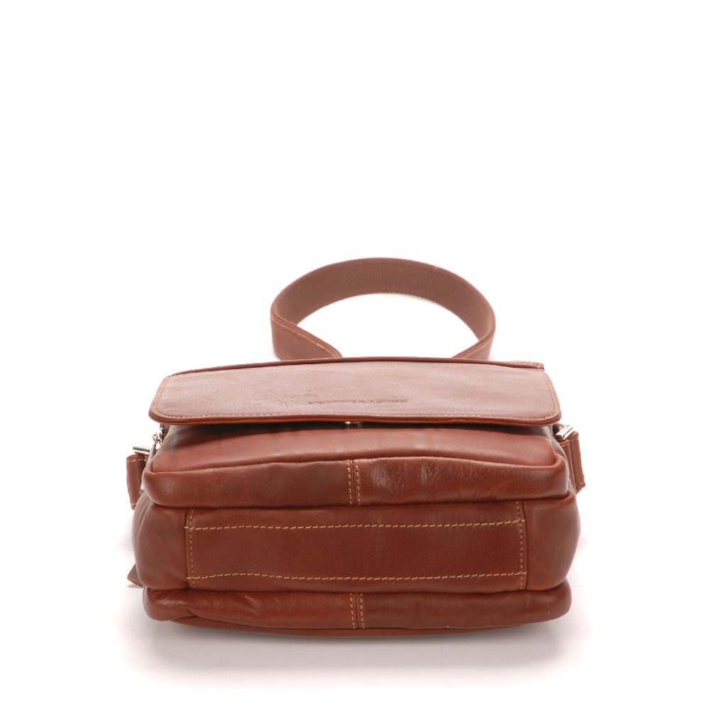 arthur-et-aston-pablo-sac-travers-cuir-plong-cognac image 2
