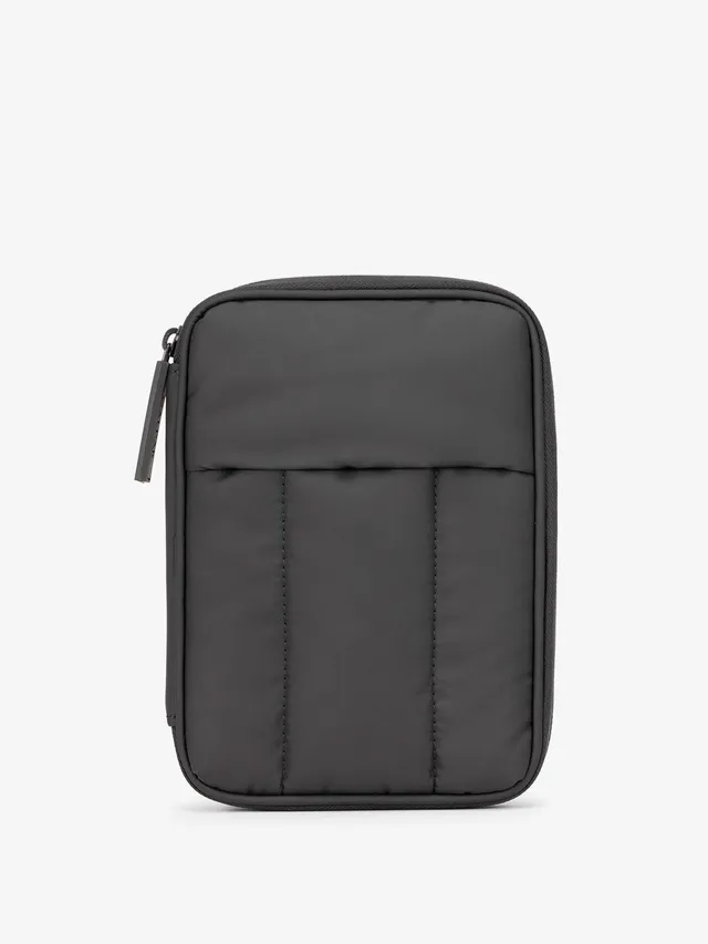 calpak-luka-zip-passport-wallet-portefeuille-blossom image 1