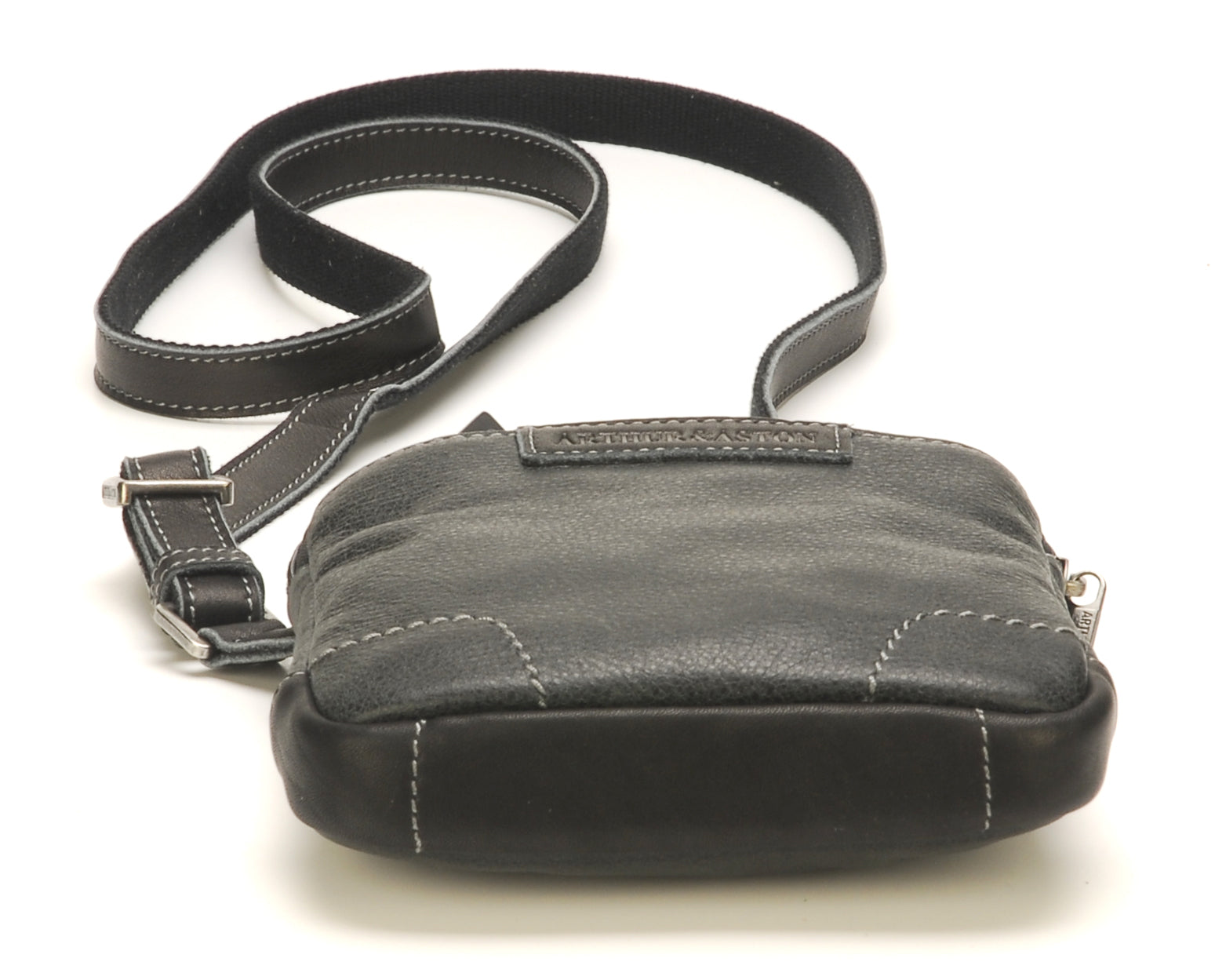 arthur-et-aston-marco-sac-travers-cuir-ch-taigne-body-bag image 4