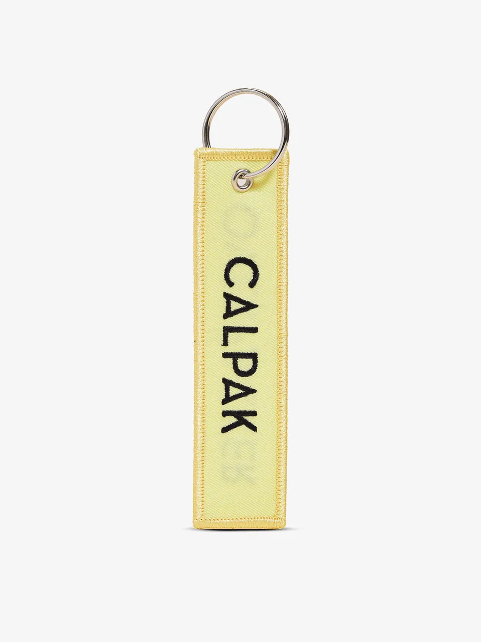 calpak-travel-souvenirs-overpacker-tiquette-bagage image 1