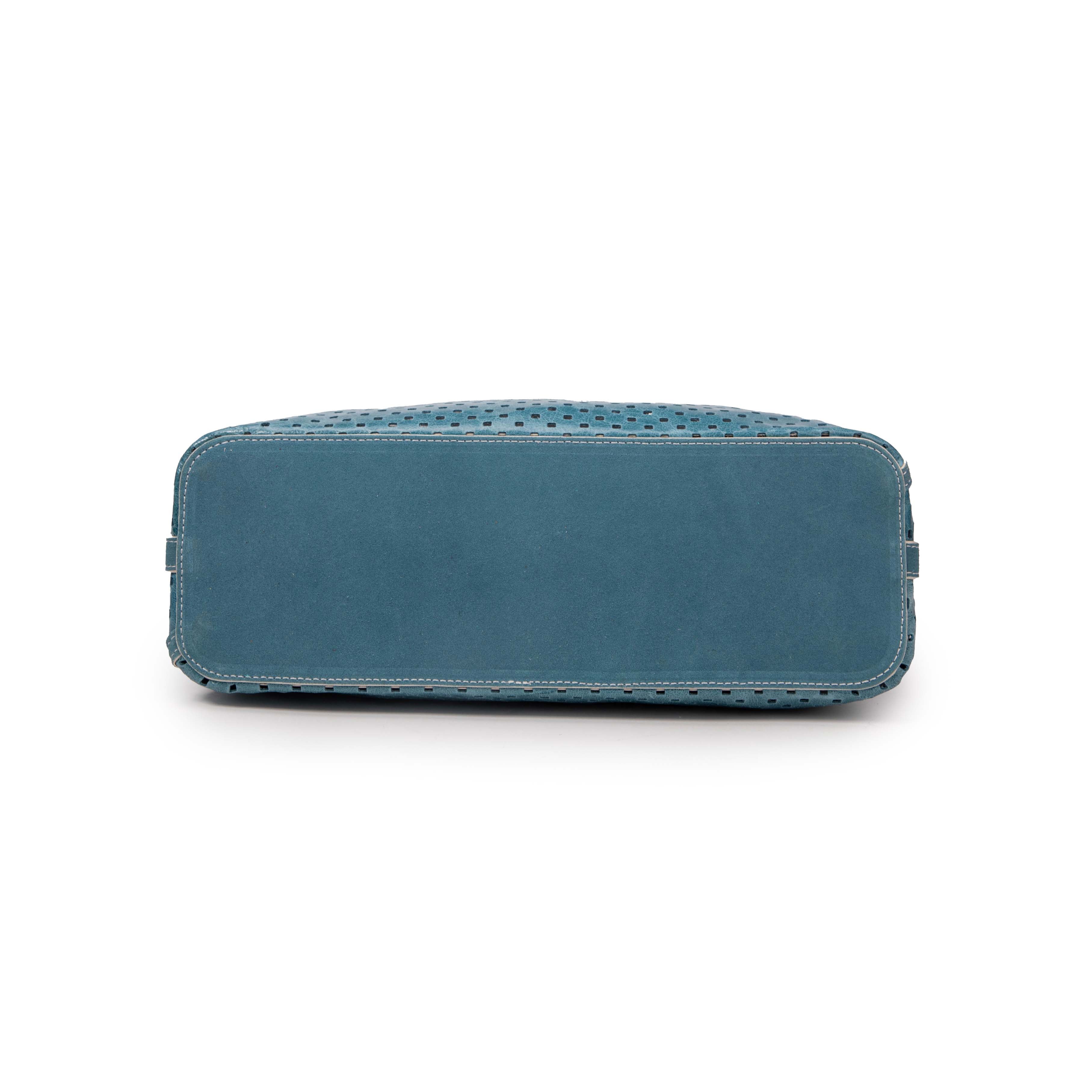 kate-lee-lune-sac-cabas-cuir-bleu-perfor image 5