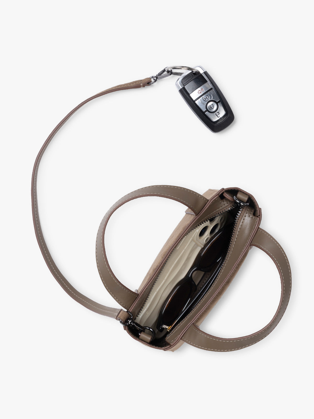calpak-haven-mini-sac-bandouli-re-su-de-vegan-truffe image 5