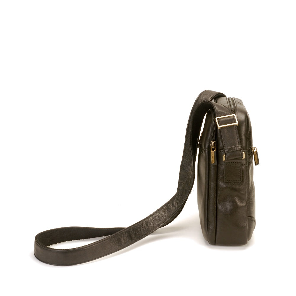 arthur-et-aston-paul-sac-travers-cuir-ch-taigne-tablette image 2