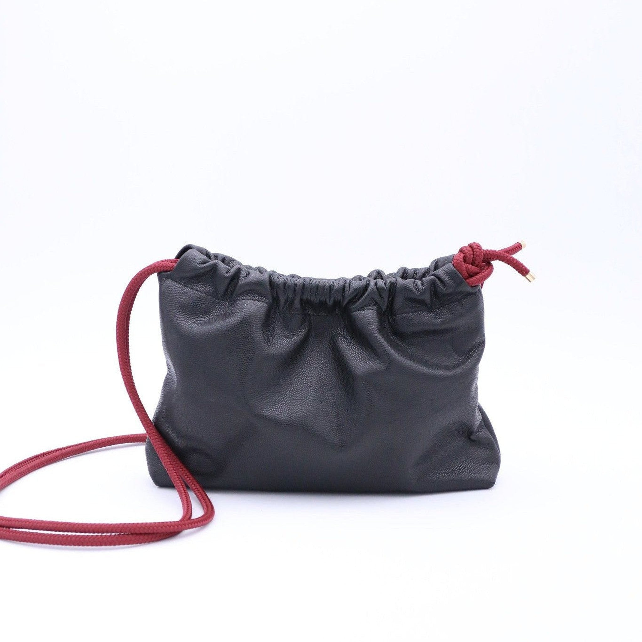atelier-penso-lut-ce-sac-crossbody-cuir-noir-caviar image 4