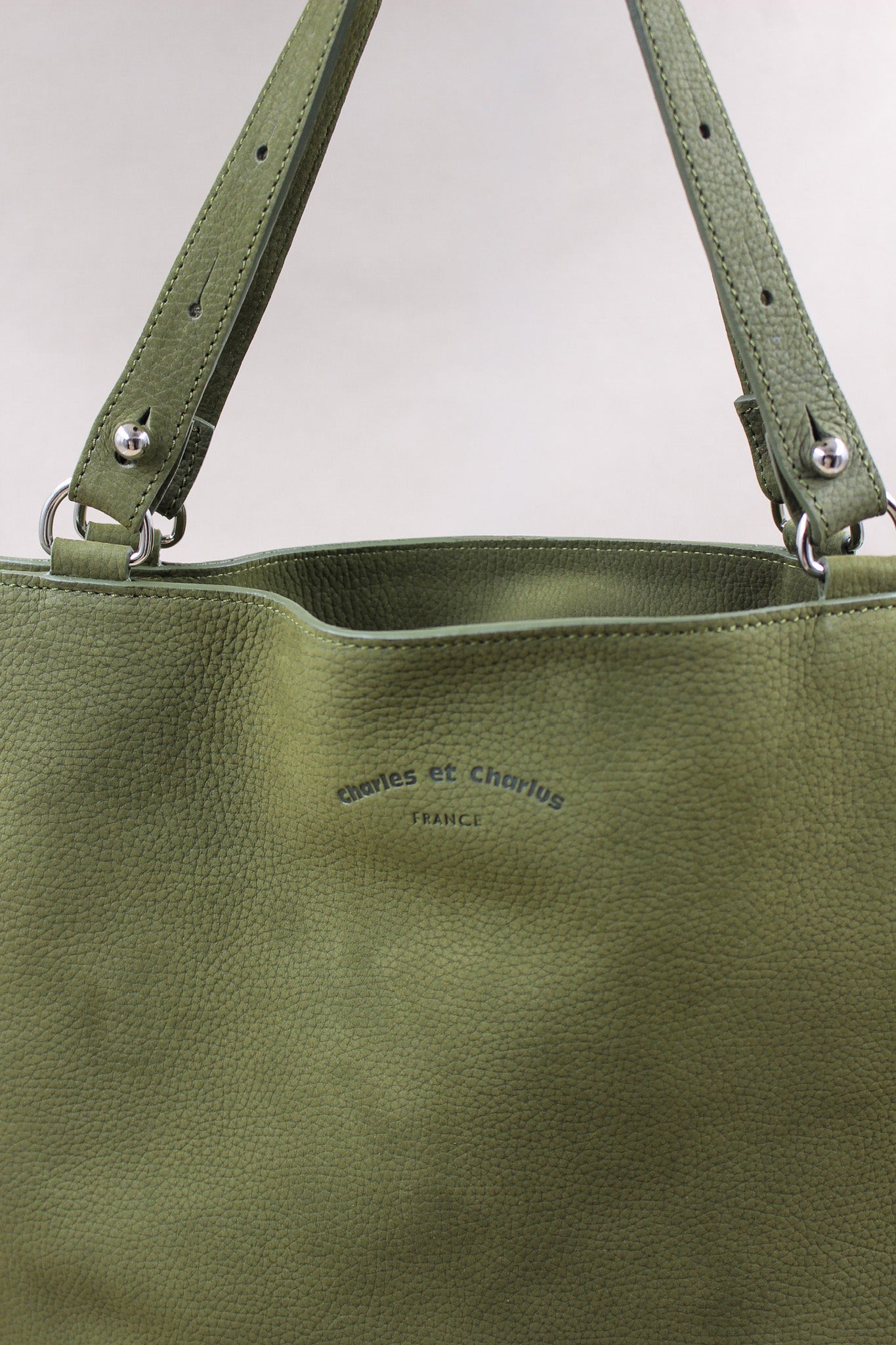 charles-et-charlus-touquet-l-sac-nubuck-kaki-41-cm image 2