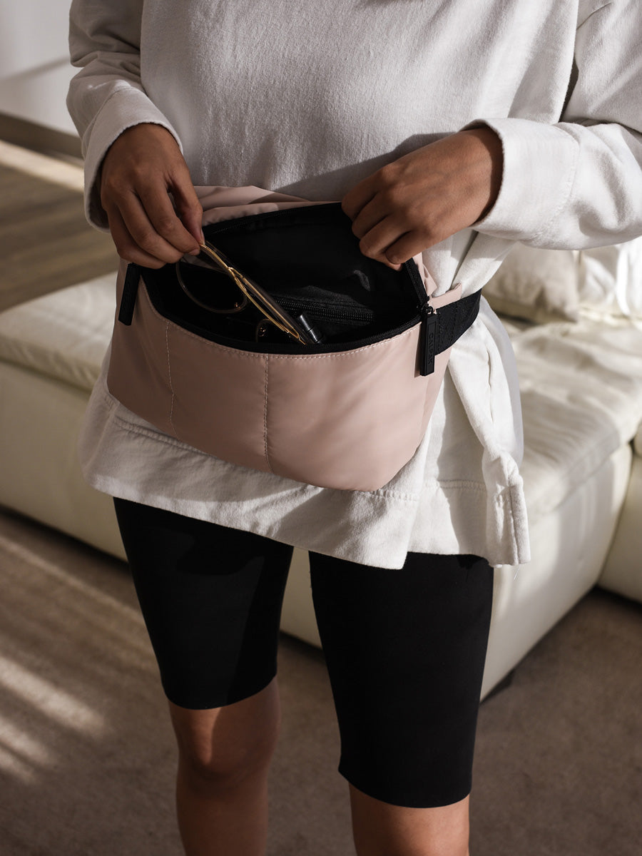 calpak-luka-belt-bag-sac-banane-noir-glac-l-ger image 4