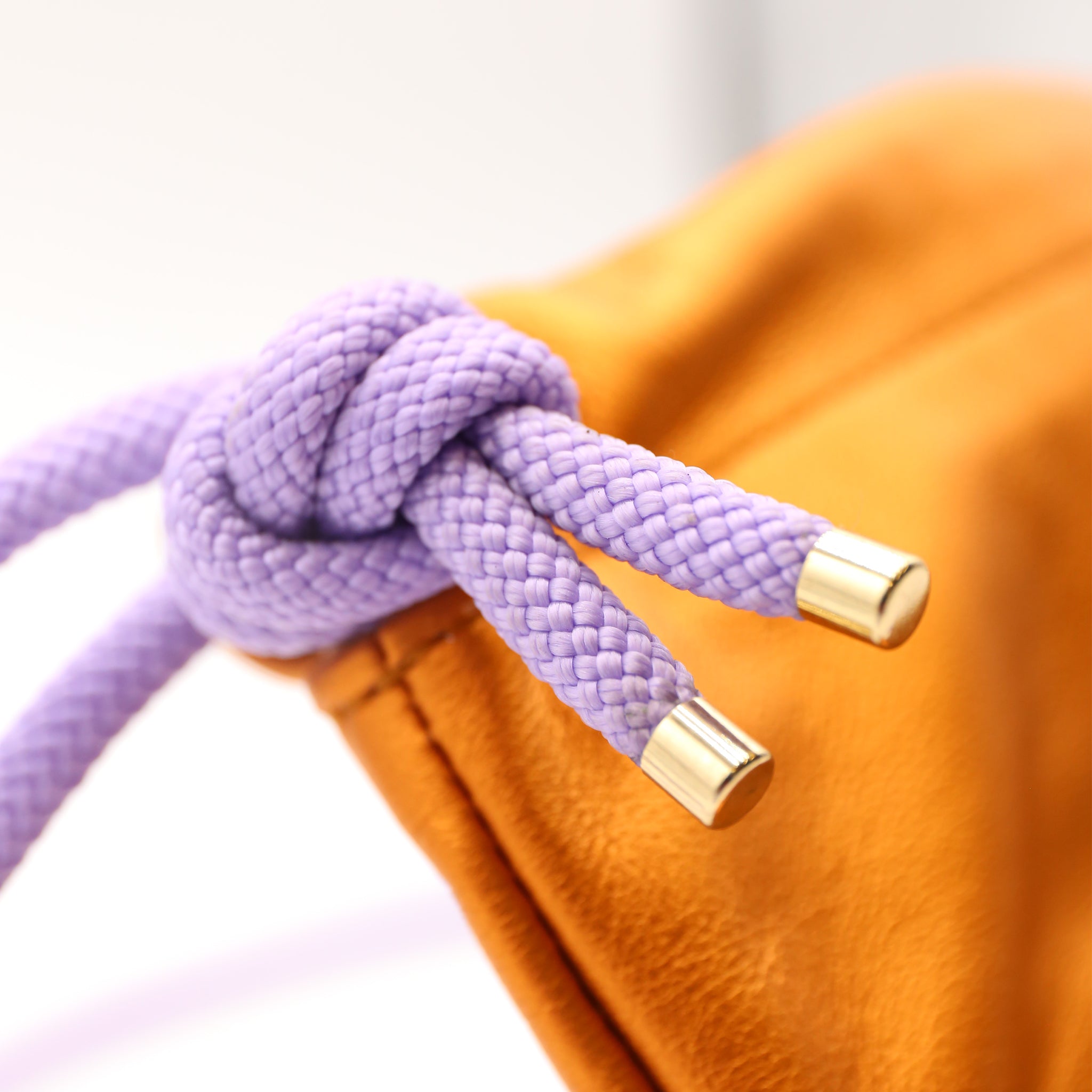 atelier-penso-lut-ce-sac-crossbody-cuir-gold-dor image 5
