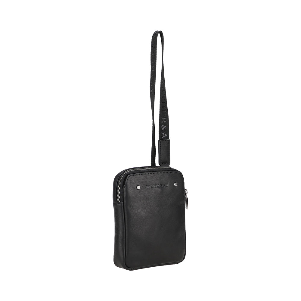 arthur-et-aston-danny-2602-04-body-bag-cuir-noir-extra-plat image 2