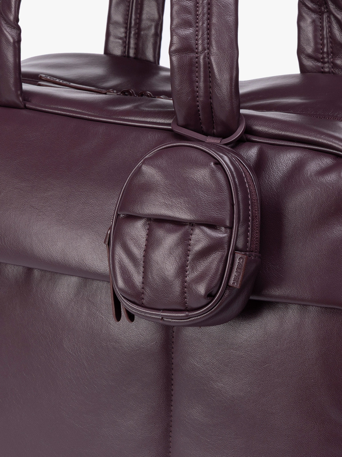 calpak-luka-charm-pochette-cuir-vegan-mushroom image 3