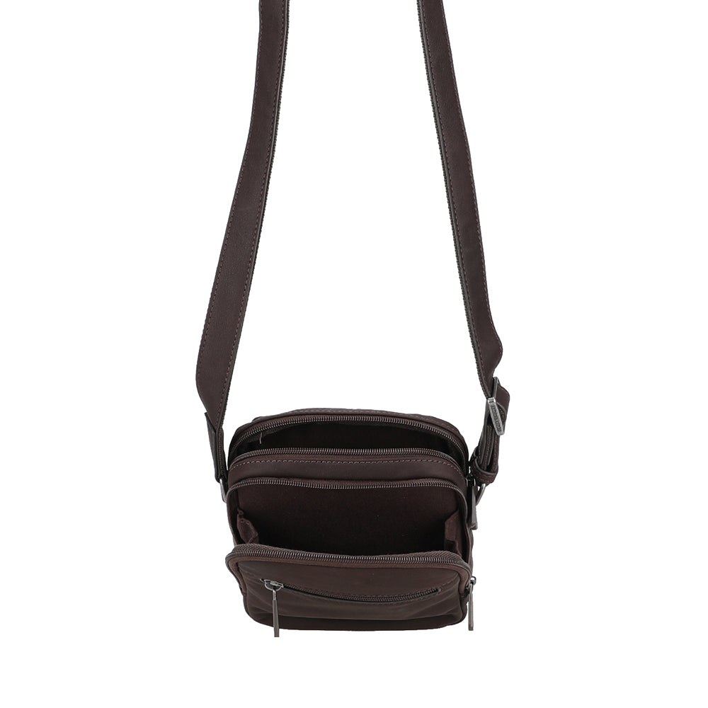 arthur-et-aston-ars-ne-sac-travers-cuir-noir-homme image 2