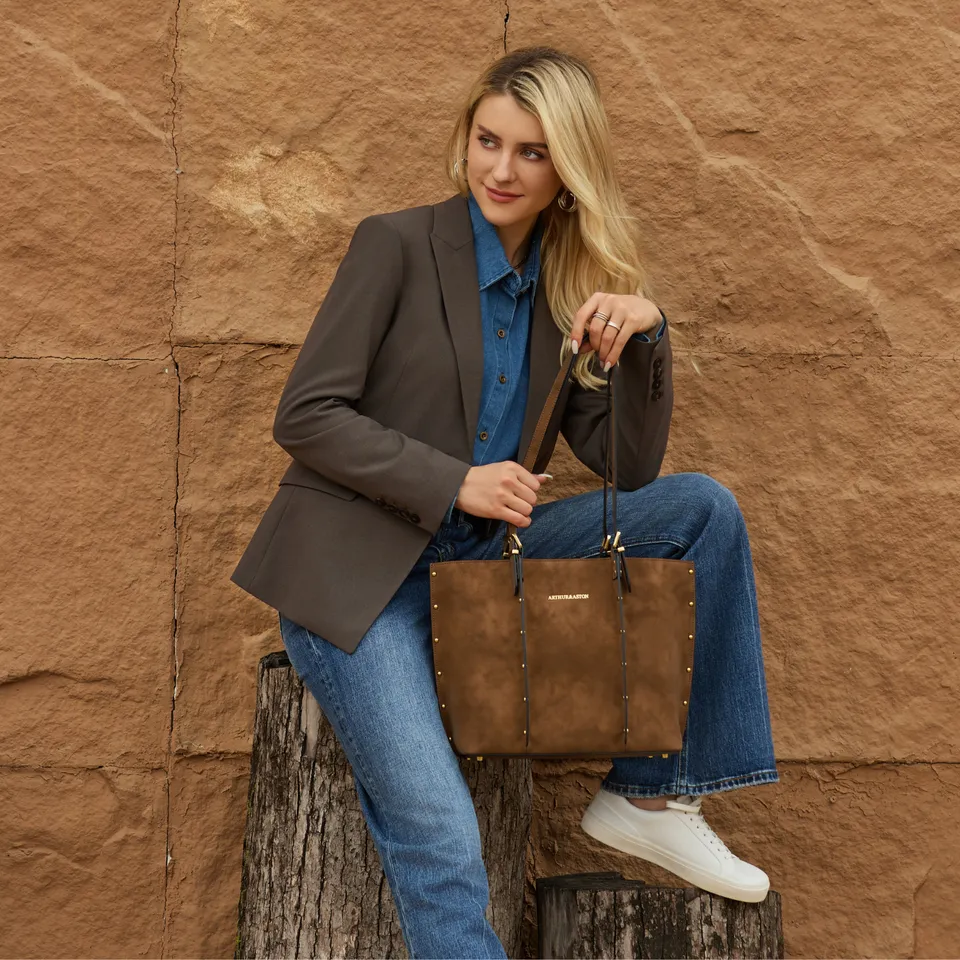 arthur-et-aston-madelena-sac-shopping-m-cro-te-cuir-cognac image 1