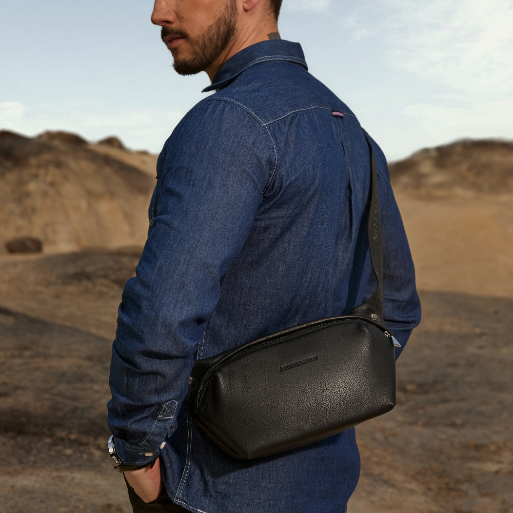 arthur-et-aston-thomas-sac-banane-cuir-noir-agneau image 3