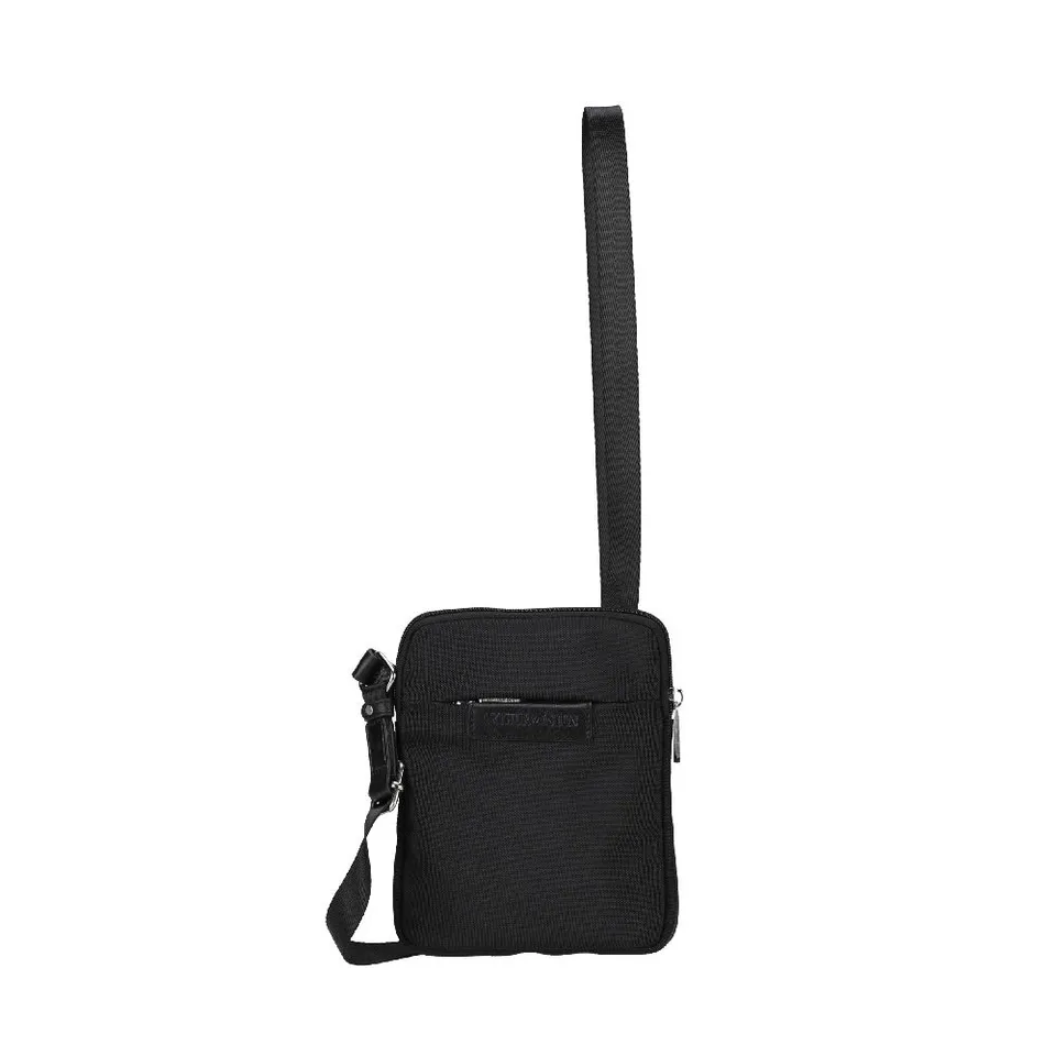 arthur-et-aston-teddy-body-bag-toile-noir-zipp-l-ger image 1