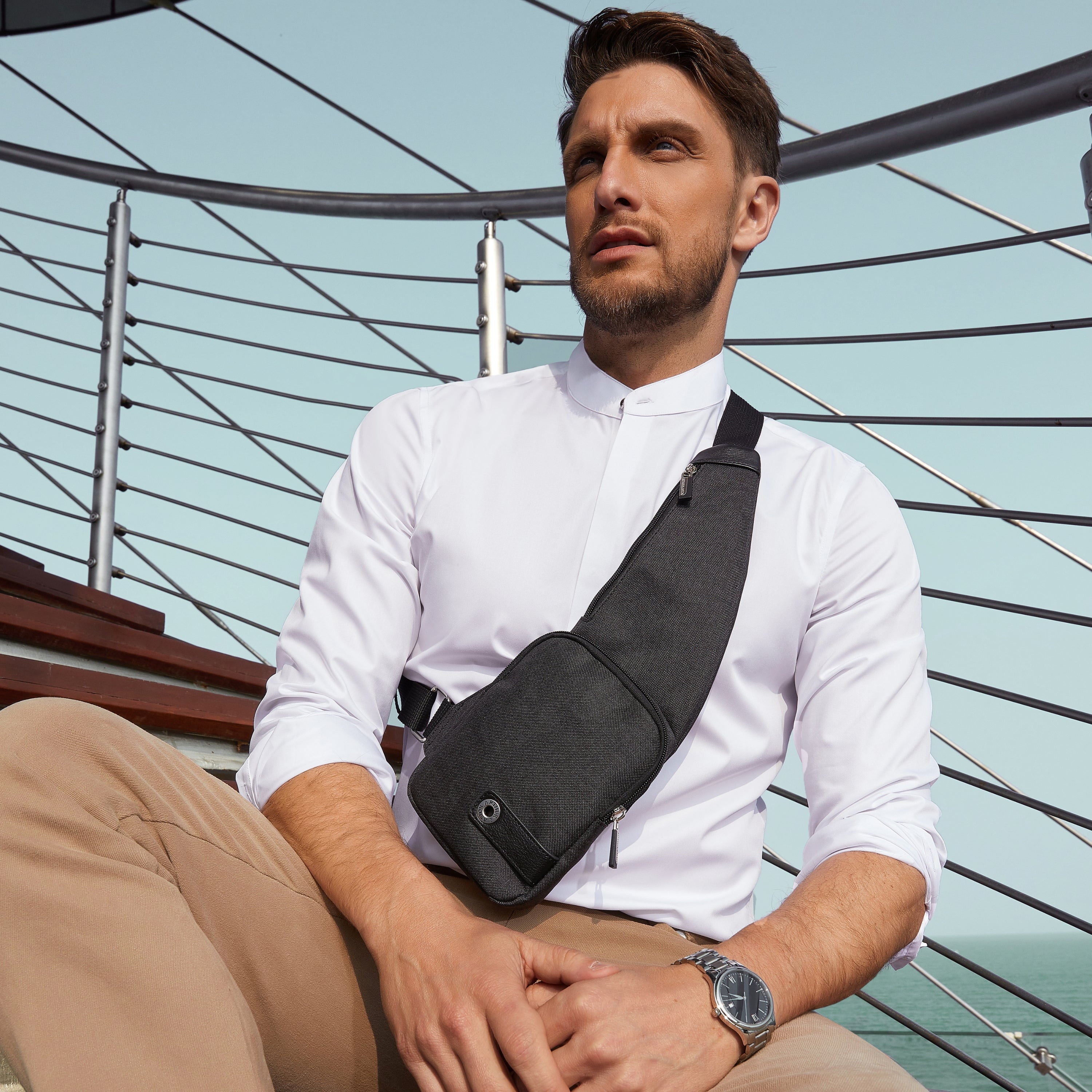 arthur-et-aston-aaron-body-bag-toile-noir-homme image 5