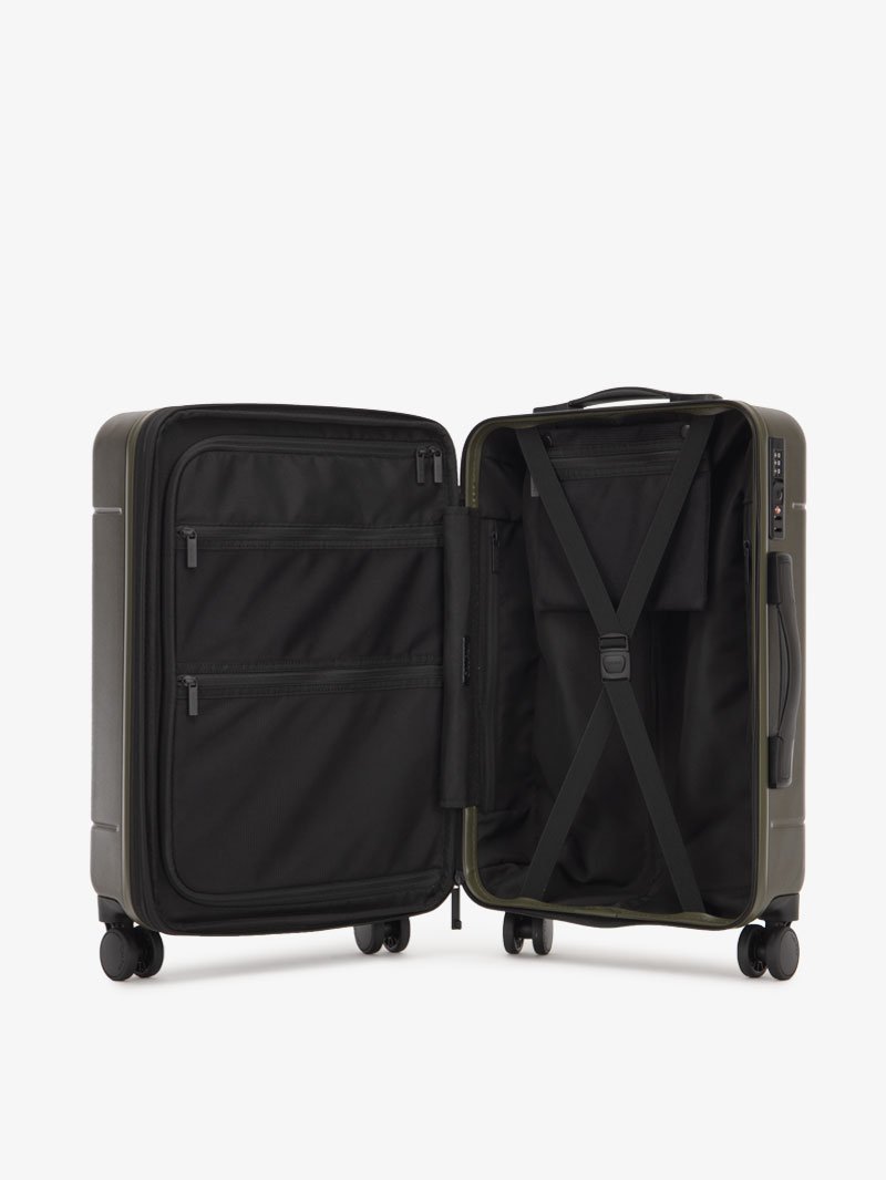 calpak-hue-valise-cabine-poche-avant-cerise-vernie image 5