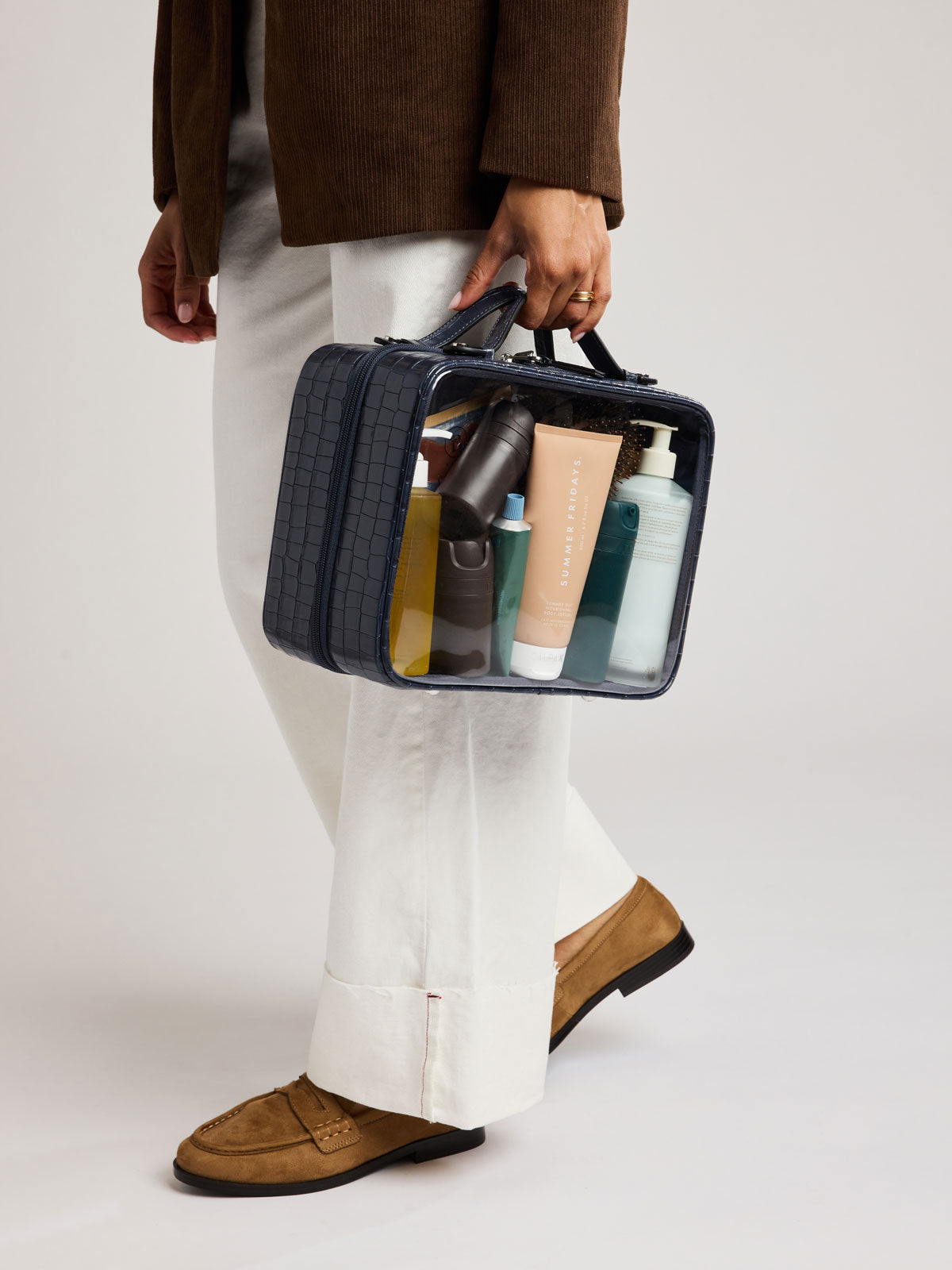 calpak-kaya-trousse-maquillage-transparente-navy-croc image 6
