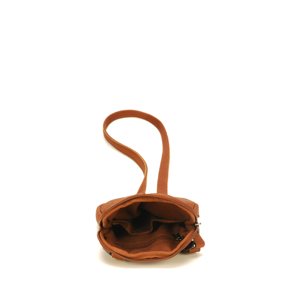 arthur-et-aston-oscar-body-bag-cuir-cognac image 4