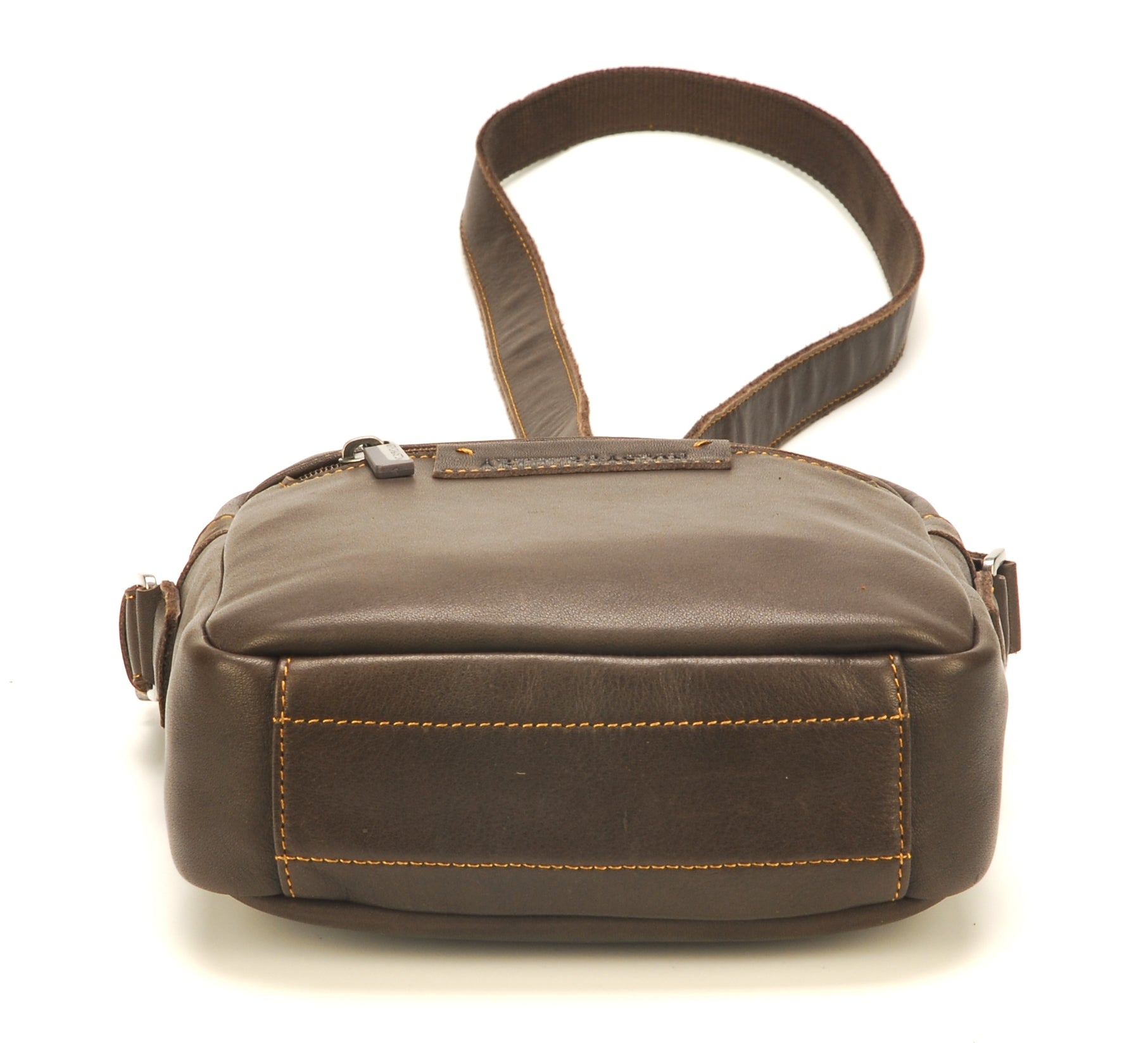 arthur-et-aston-johany-petit-sac-travers-cuir-ch-taigne image 5