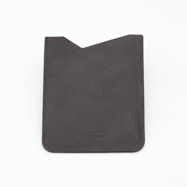 atelier-penso-prot-ge-passeports-tui-cuir-noir-v-g-tal image 1