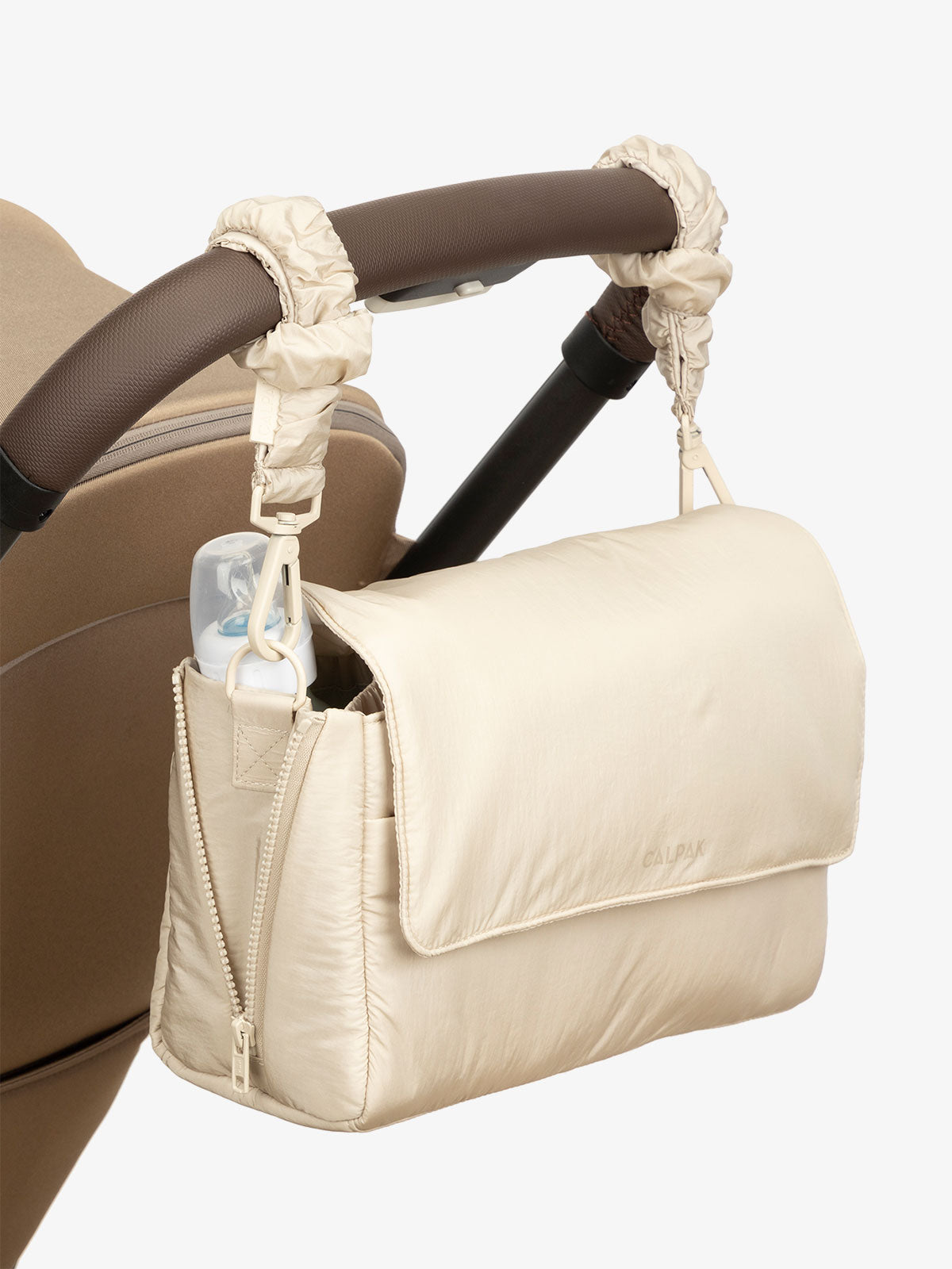 calpak-baby-convertible-stroller-caddy-sac-poussette-oatmeal image 7