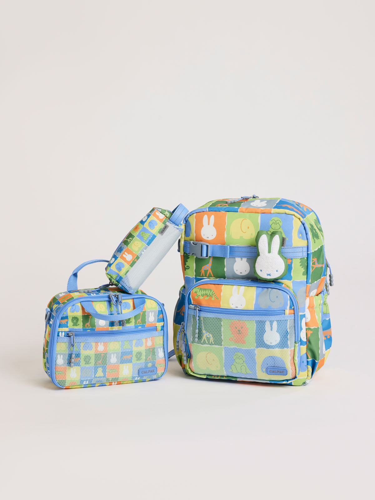 calpak-kids-miffy-pack-scolaire-sac-dos-miffy-blue-zoo-trip image 2