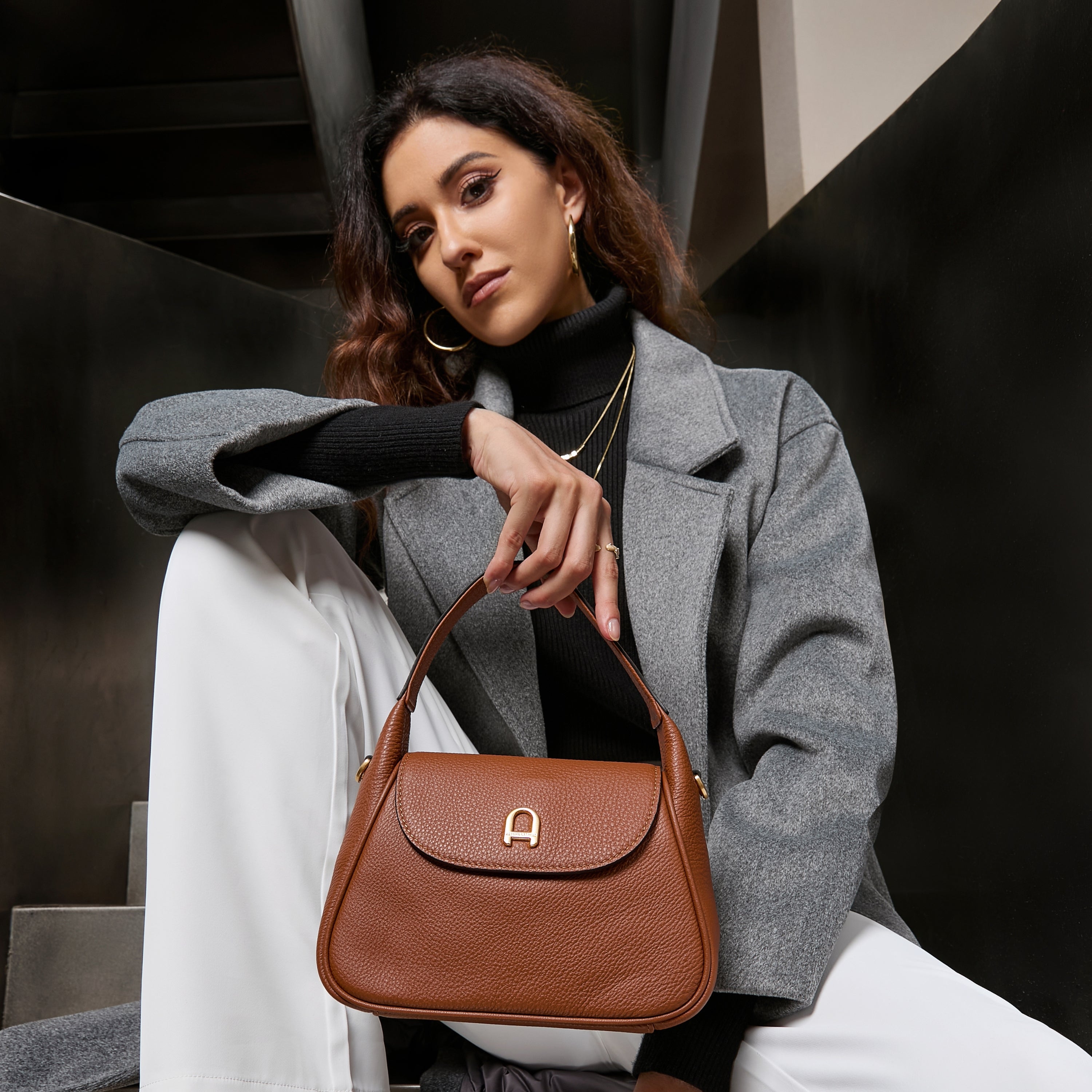 arthur-et-aston-camille-sac-main-cuir-vert-pleine-fleur image 2