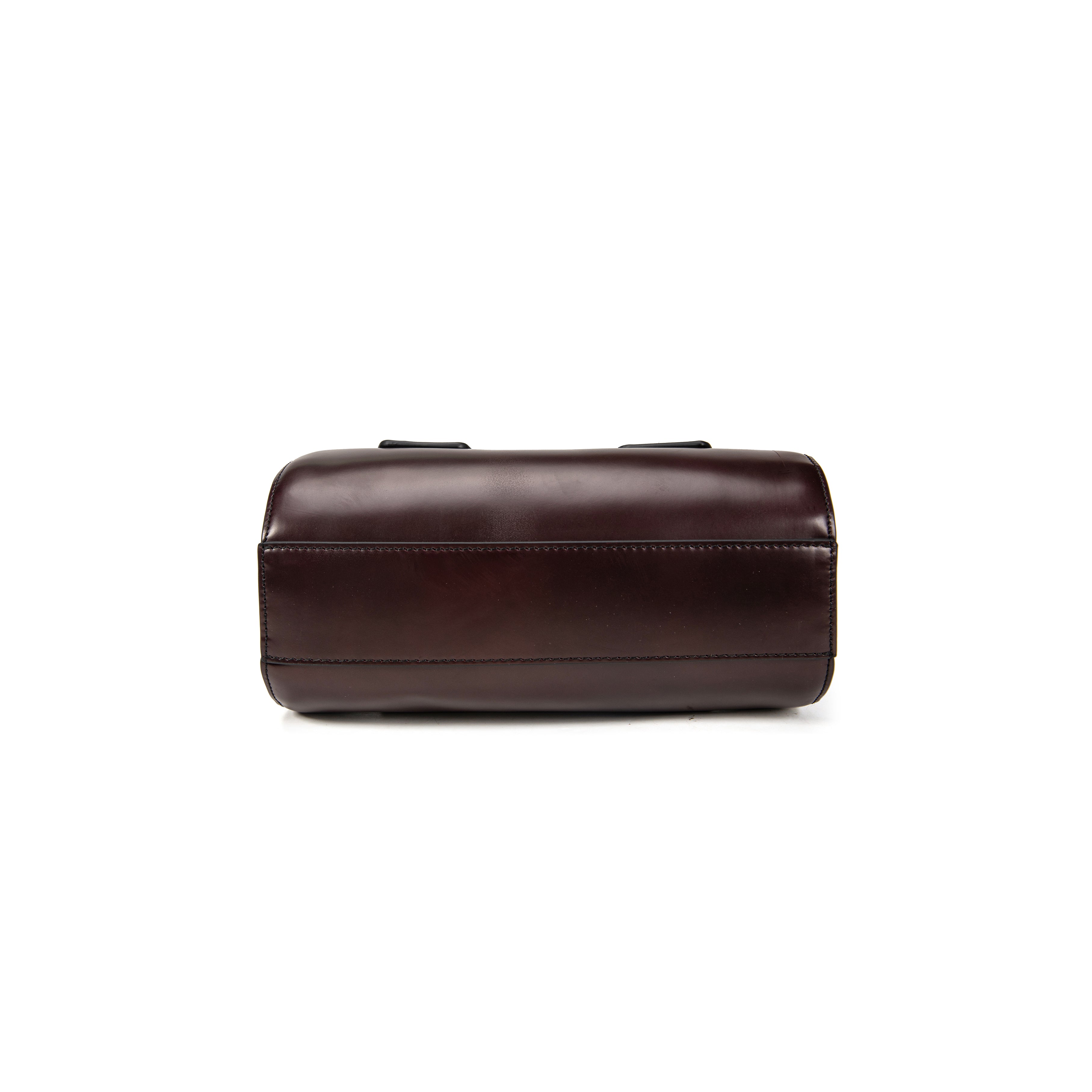 kate-lee-m-frola-sac-bowling-lie-de-vin image 5