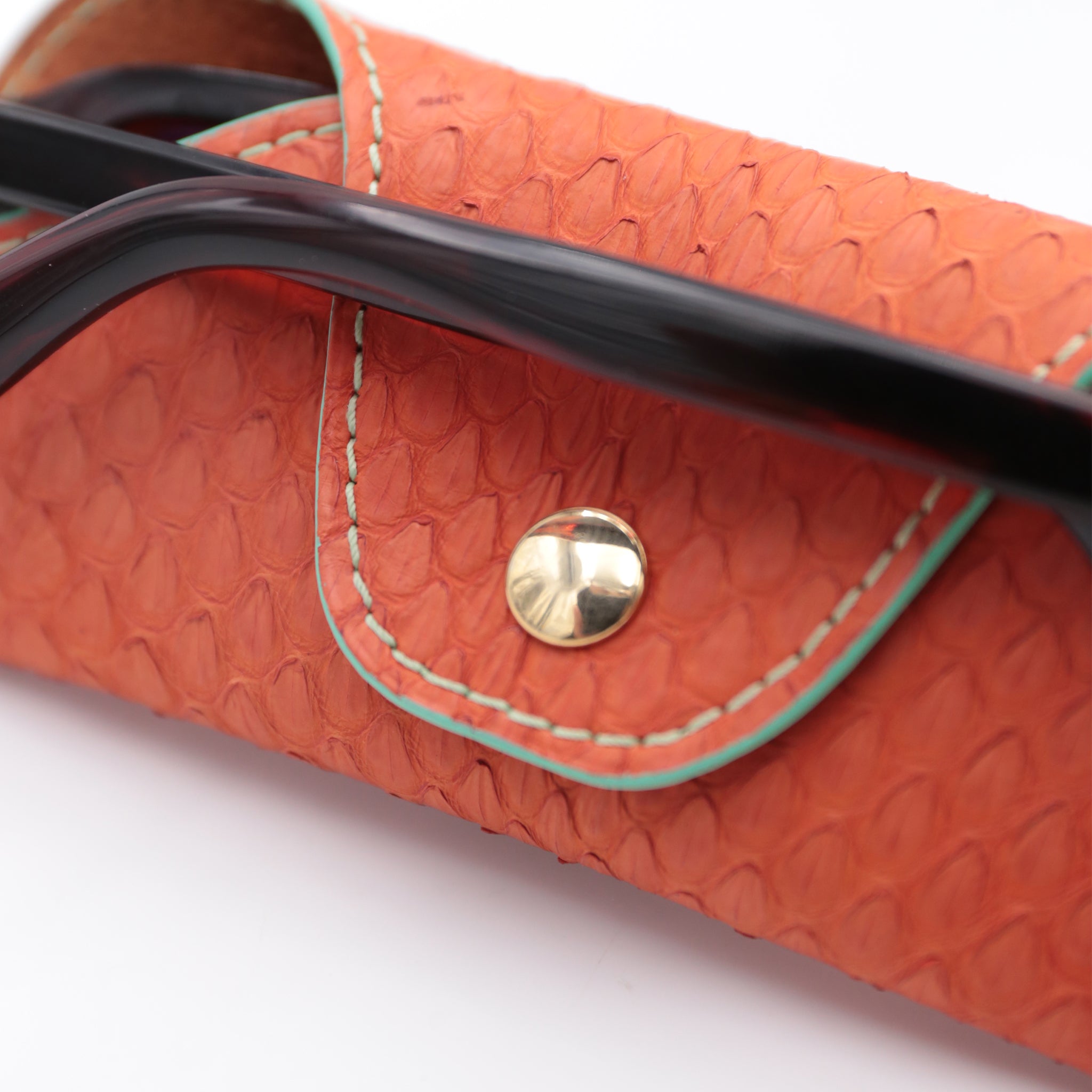atelier-penso-tui-lunettes-cuir-python-saumon image 4