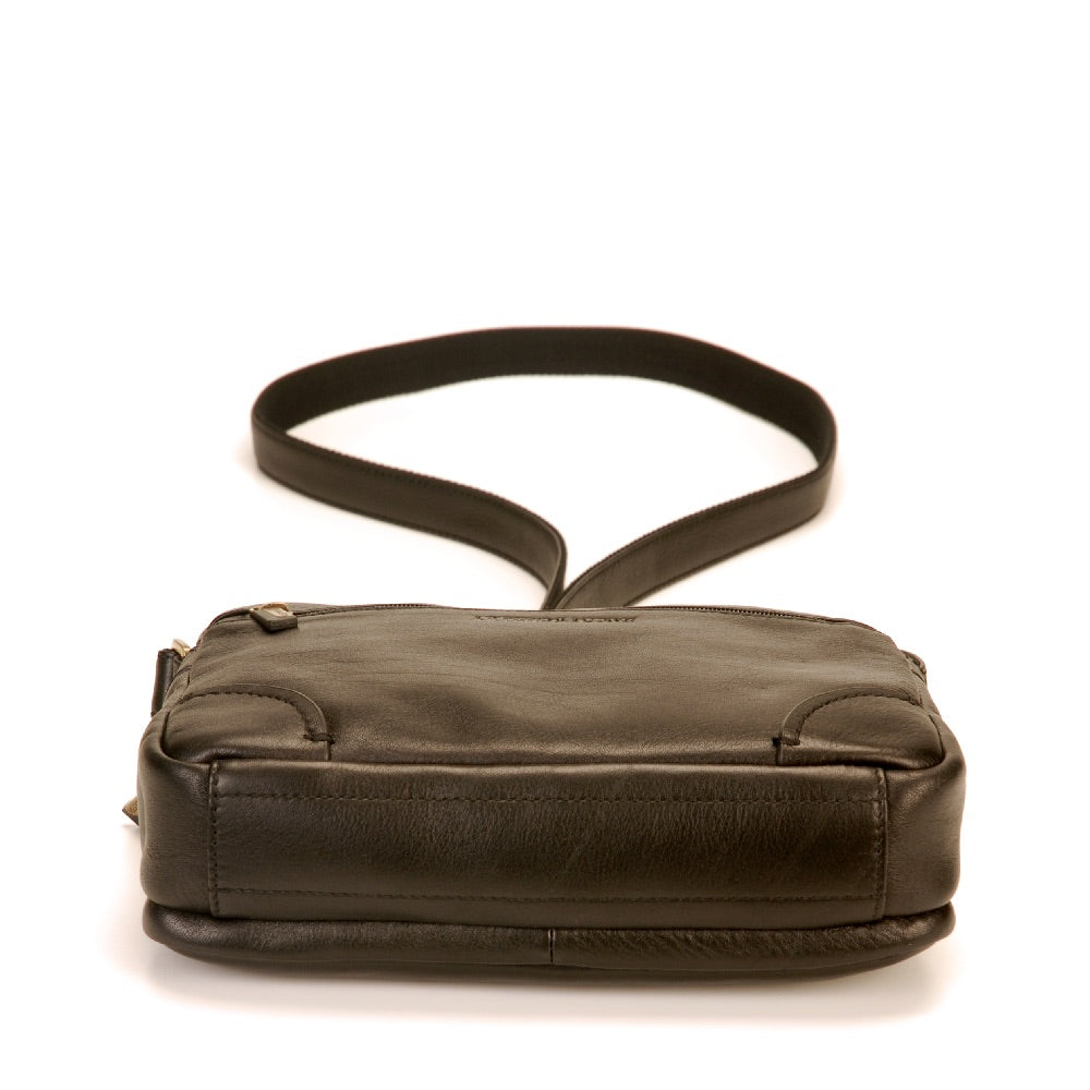 arthur-et-aston-paul-sac-travers-cuir-noir-zipp image 4