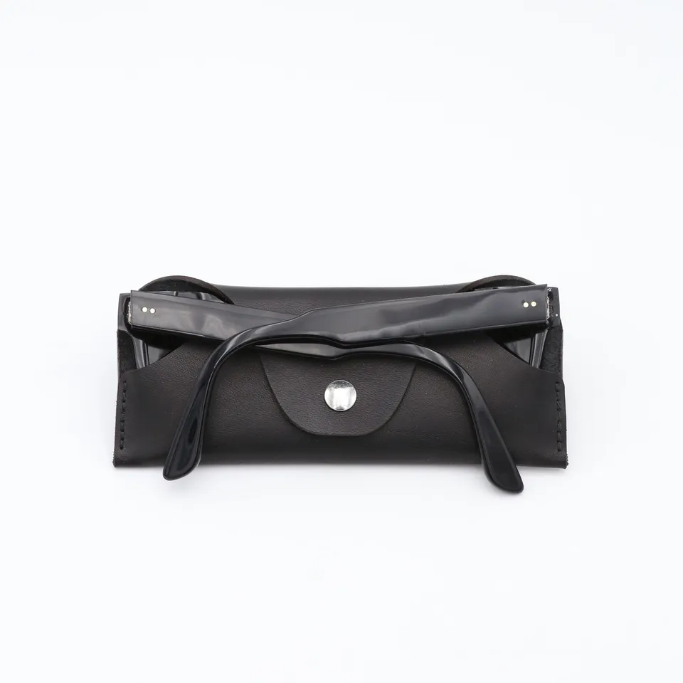 atelier-penso-tui-lunettes-cuir-noir-souple image 1