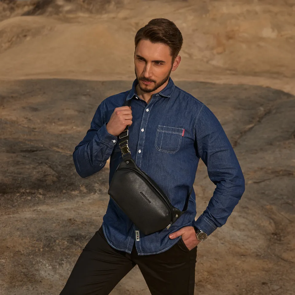 arthur-et-aston-thomas-sac-banane-cuir-noir-agneau image 1