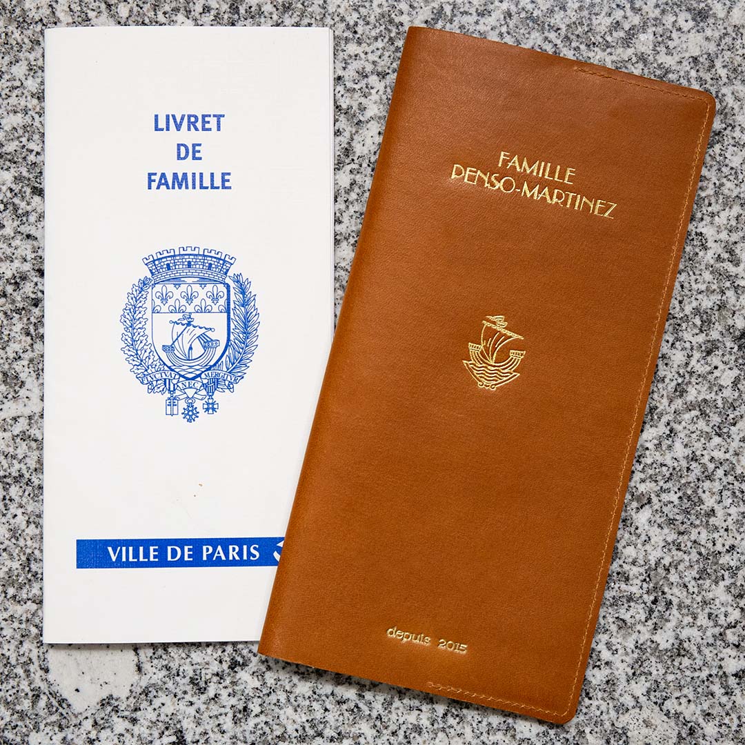 atelier-penso-livret-de-famille-tui-cuir-prune image 3