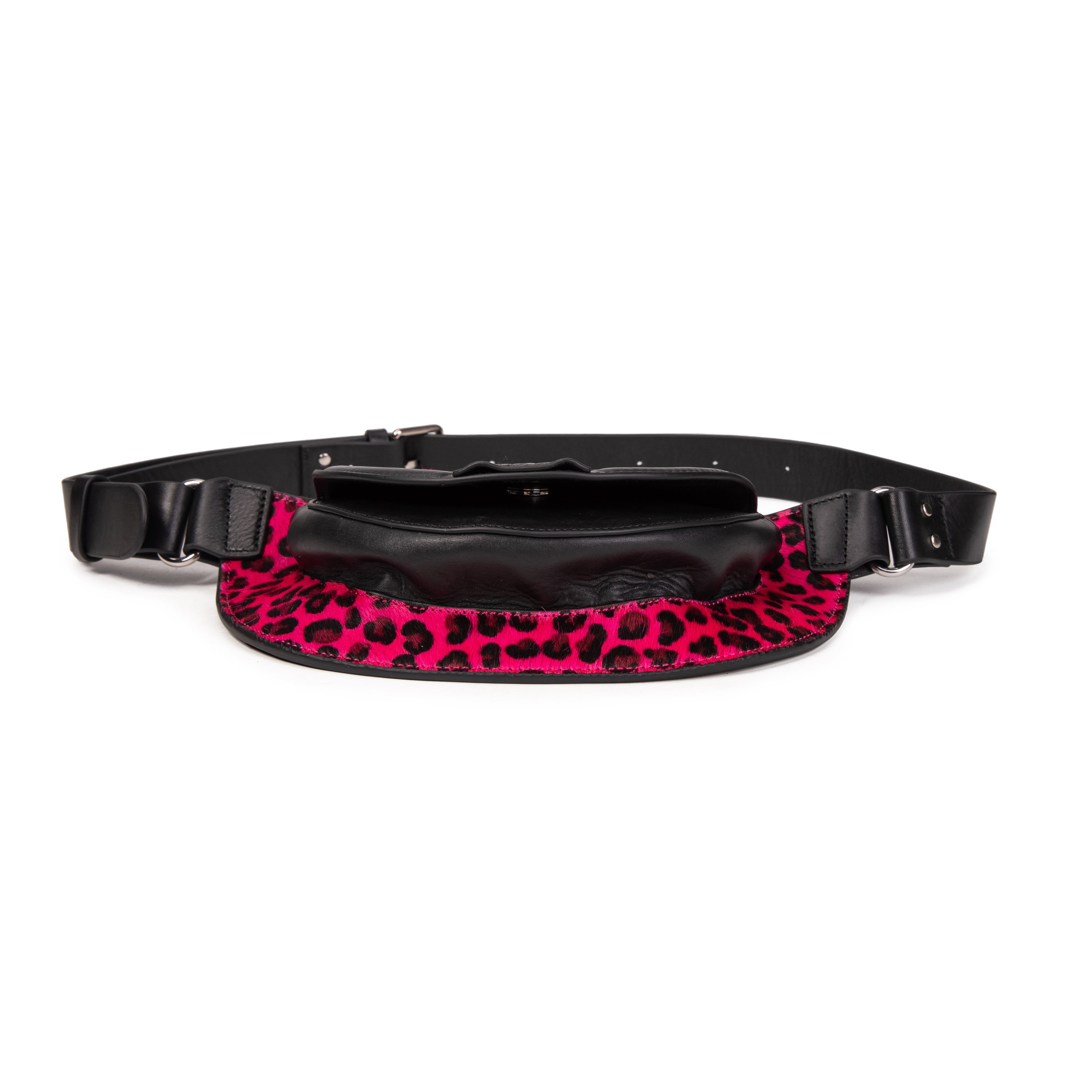 kate-lee-ully-sac-banane-l-opard-fuchsia-vachette image 5