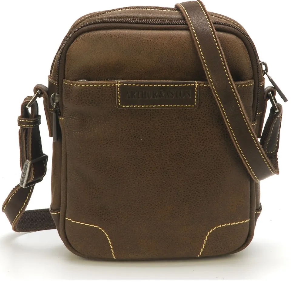 arthur-et-aston-marco-sac-travers-cuir-ch-taigne-moyen-zipp image 1