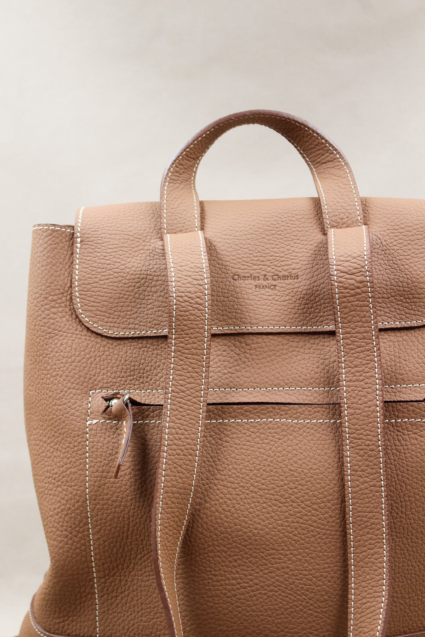 charles-et-charlus-marcel-sac-dos-cuir-gold-34-cm image 2