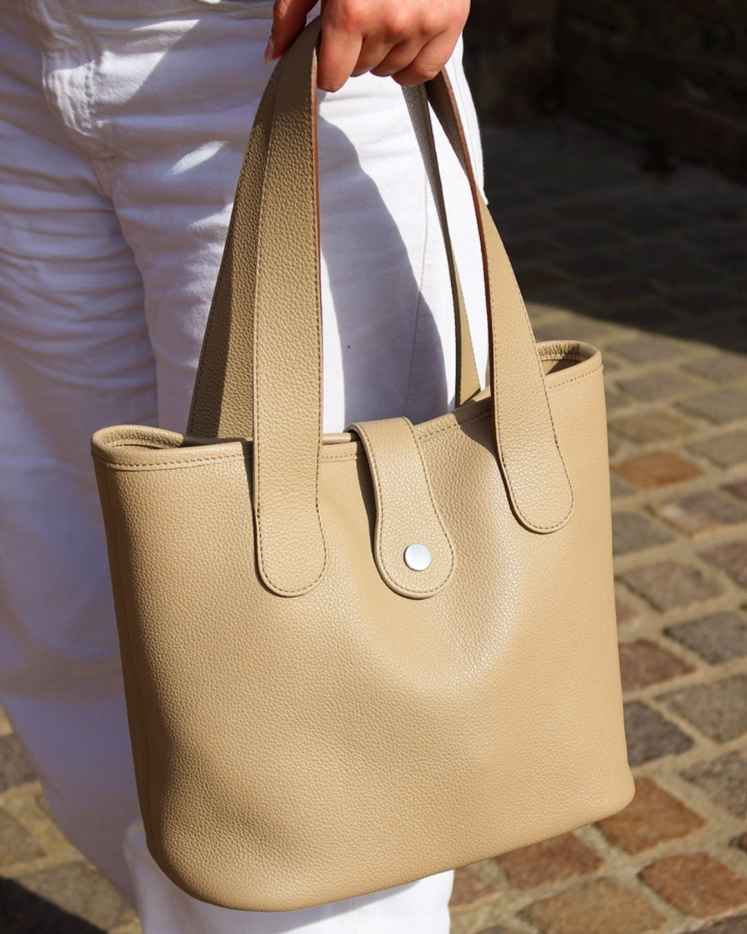 berthille-saint-barth-t-2026-sac-cuir-ciel-tote image 7