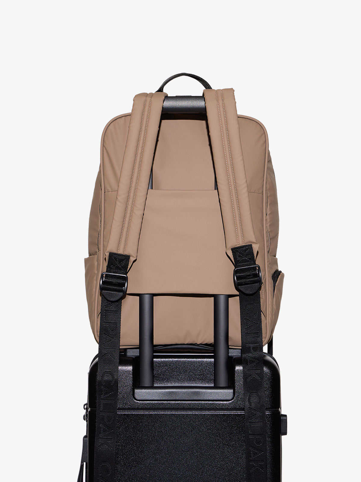 calpak-luka-sac-dos-ordinateur-17-pouces-matte-black image 7