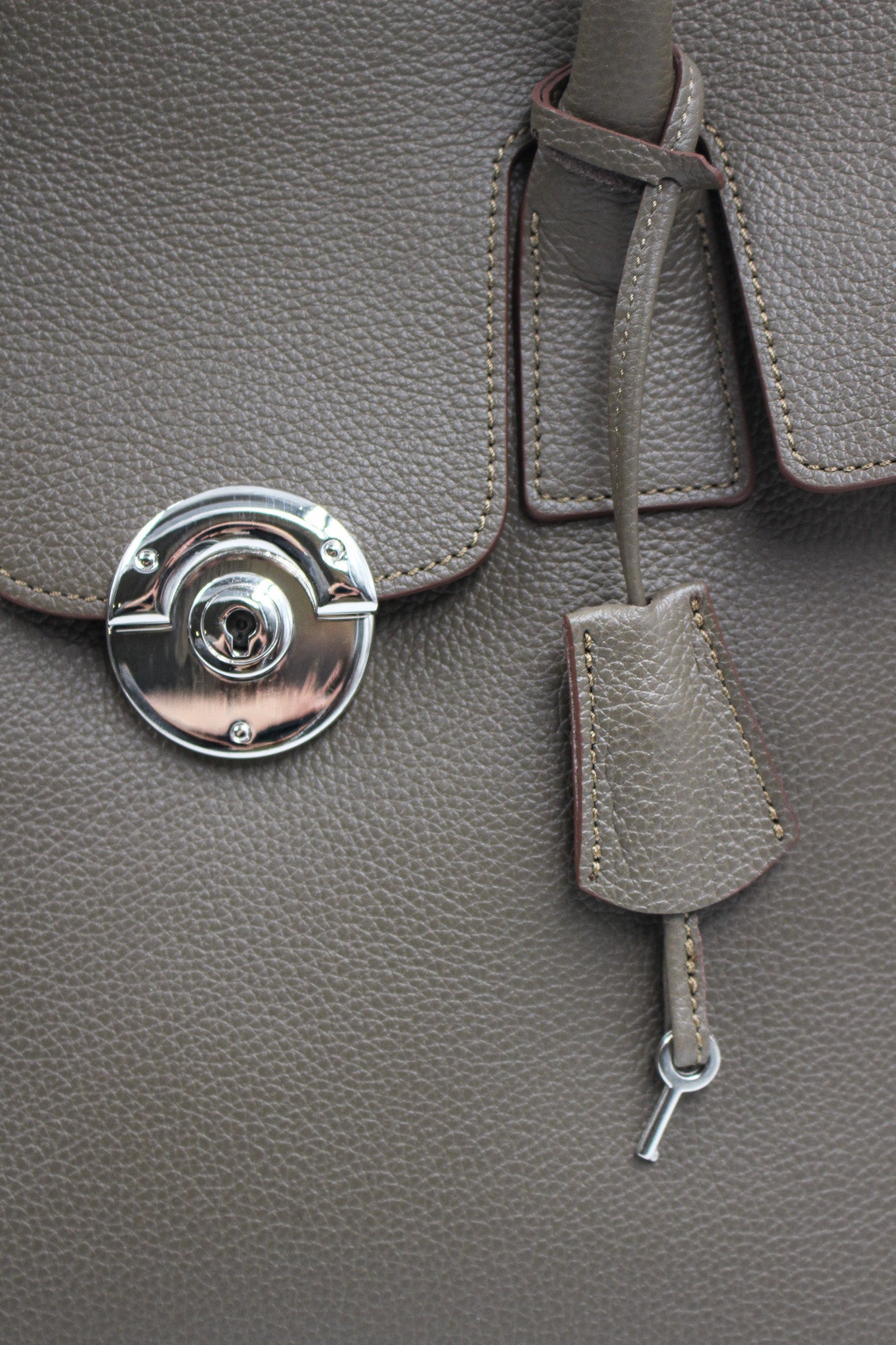 berthille-cortina-sac-cuir-noir-grand-fermoir-rond image 8
