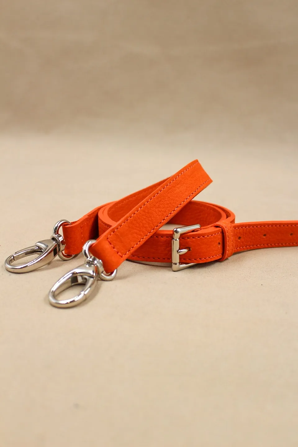 charles-et-charlus-bandouli-re-cuir-nubuck-orange-100-cm image 1