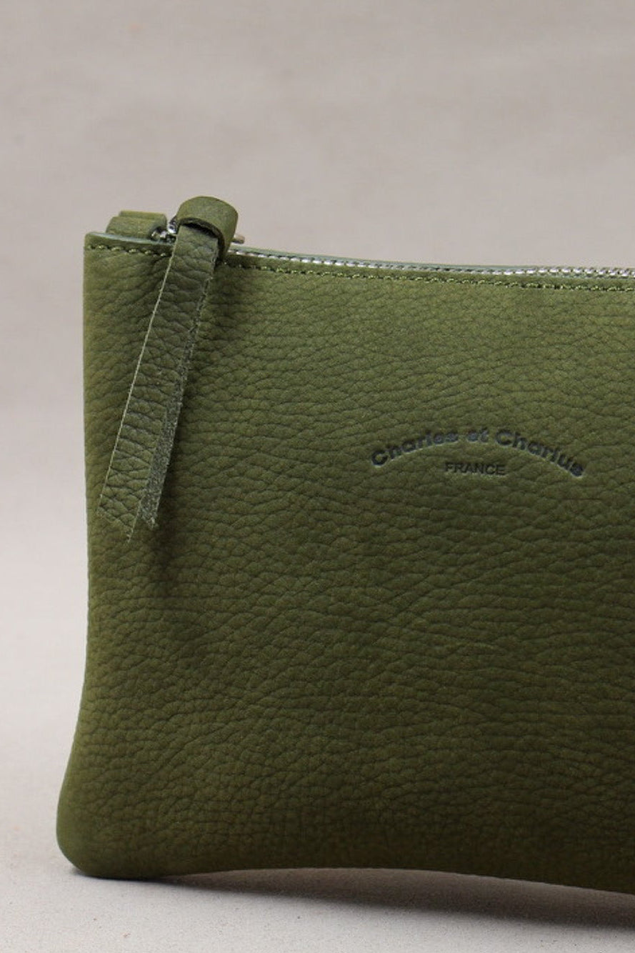 charles-et-charlus-trousse-cuir-nubuck-kaki-fabriqu-e-en-france image 6