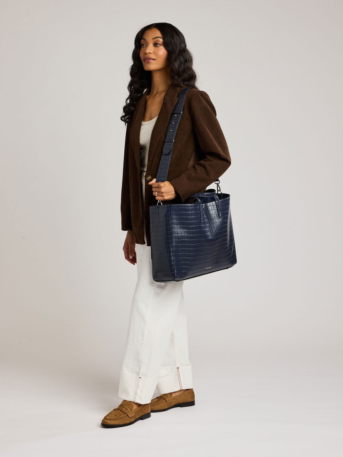 calpak-haven-16-tote-sac-ordinateur-dark-cherry-croc-croco image 7