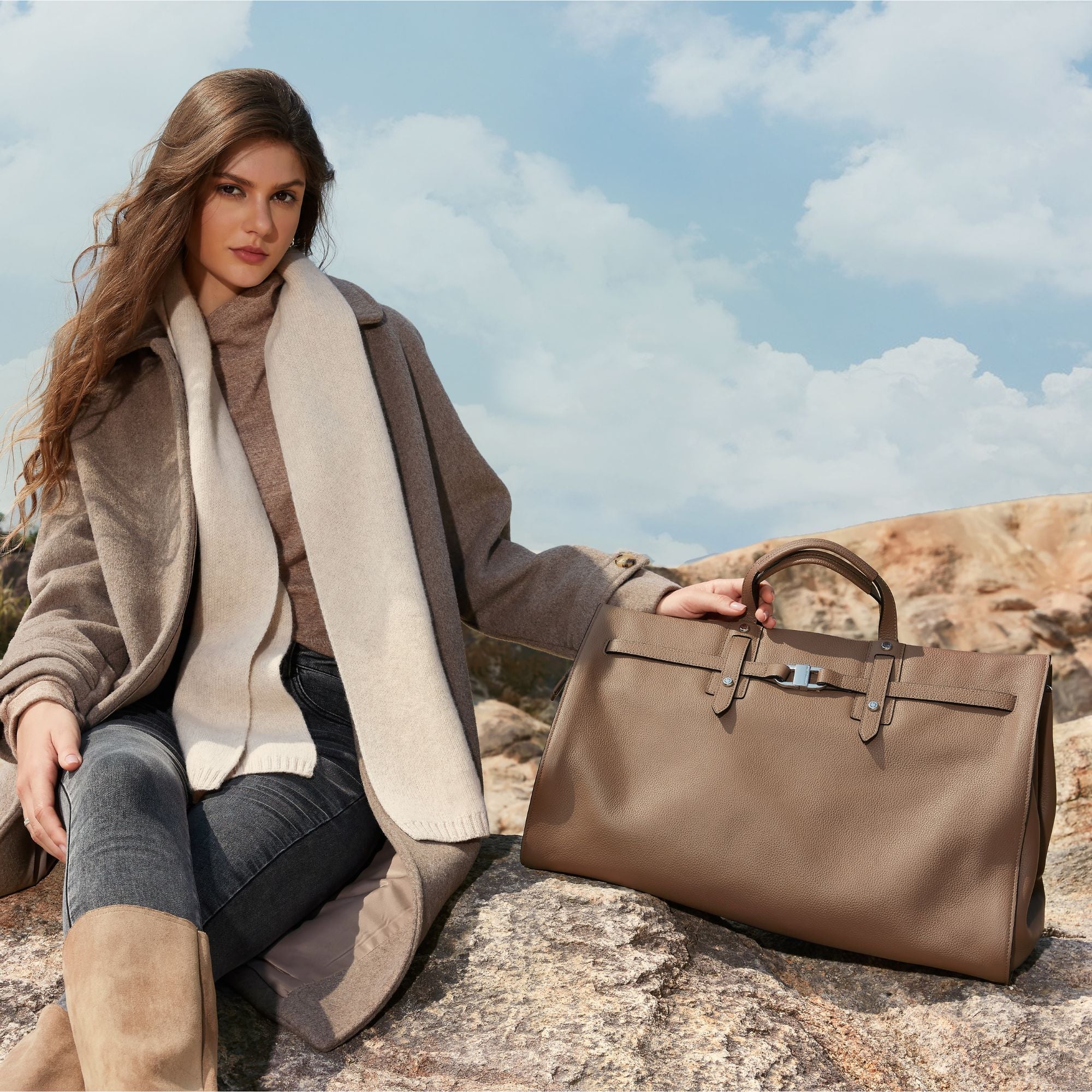 arthur-et-aston-daphn-sac-de-voyage-cuir-taupe image 3