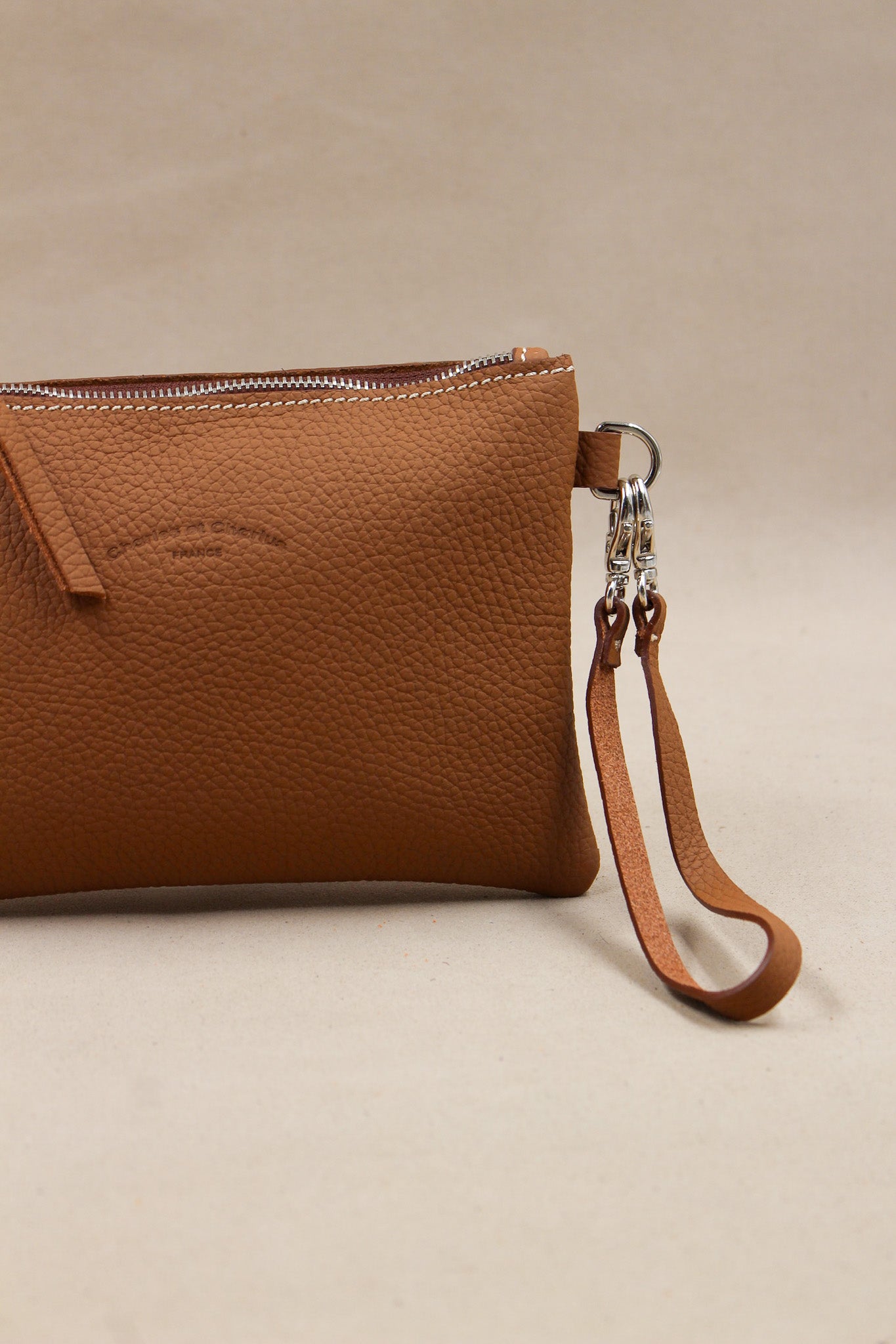 charles-et-charlus-trousse-pochette-cuir-gold-20-cm image 3